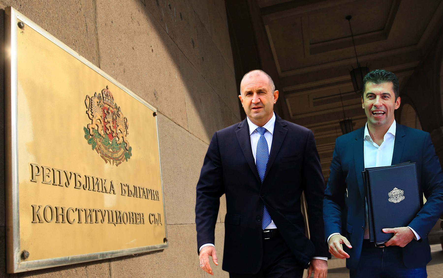 КС: Румен Радев е нарушил Конституцията с назначаването на Кирил Петков