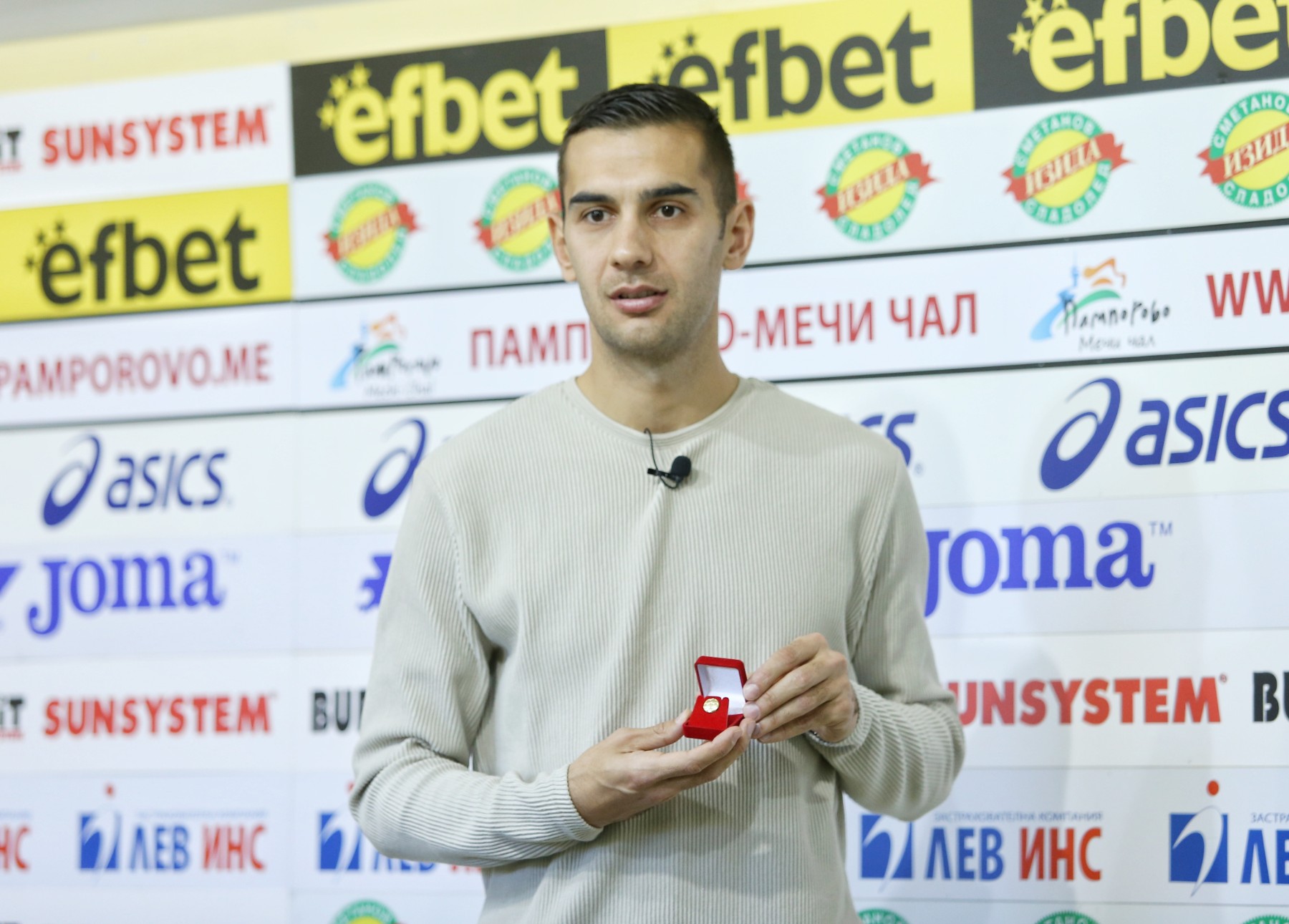 Чочев: Подкрепата на моите близки ме убеди да не се отказвам от футбола
