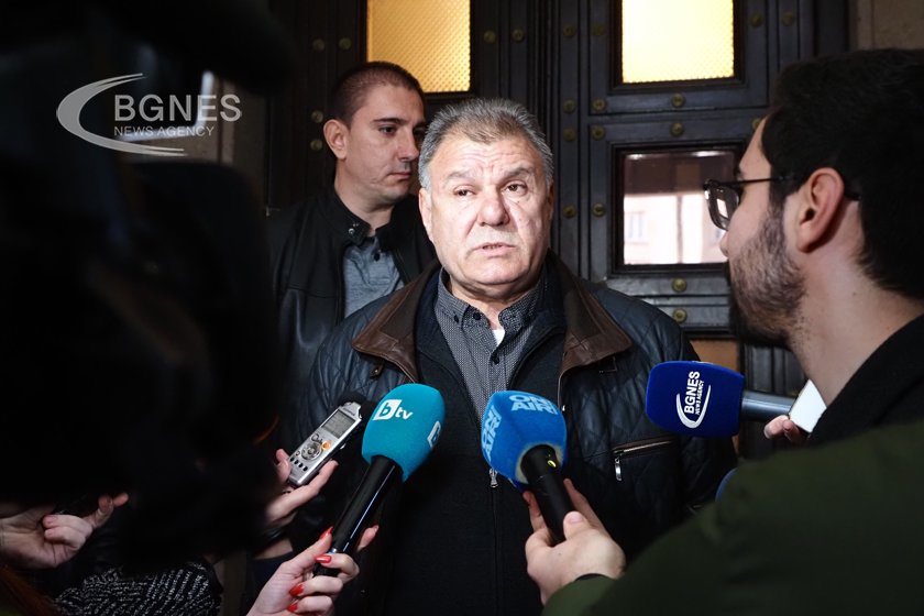 Национална асоциация на оранжерийните производители не беше допусната на срещата в МС