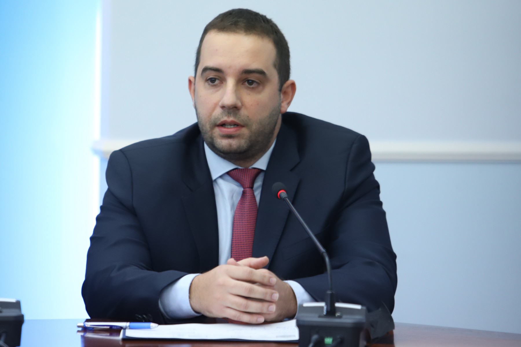 Богдан Кирилов: Промяна в цена на лекарство може да стане веднъж годишно