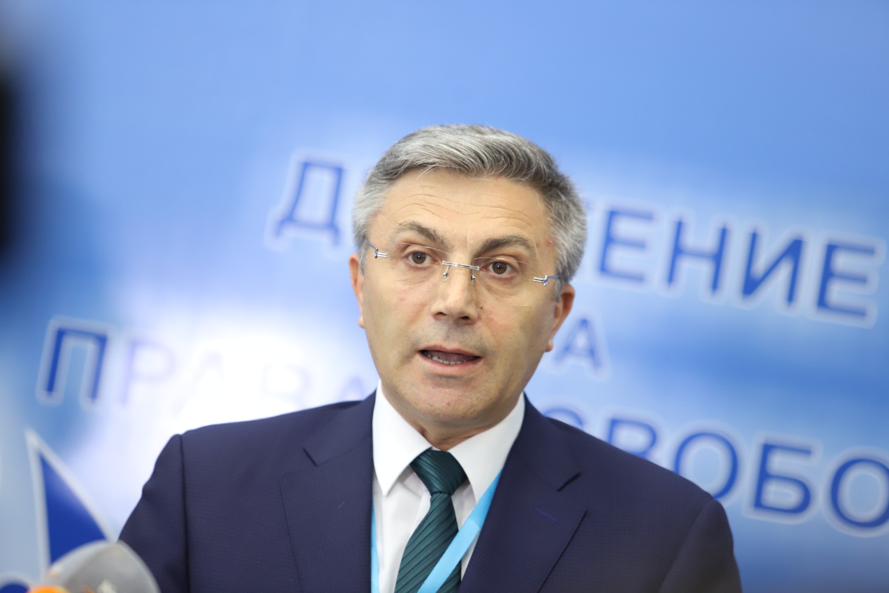 Мустафа Карадайъ: Не разделителни линии, а диалог, нормалност и отговорност