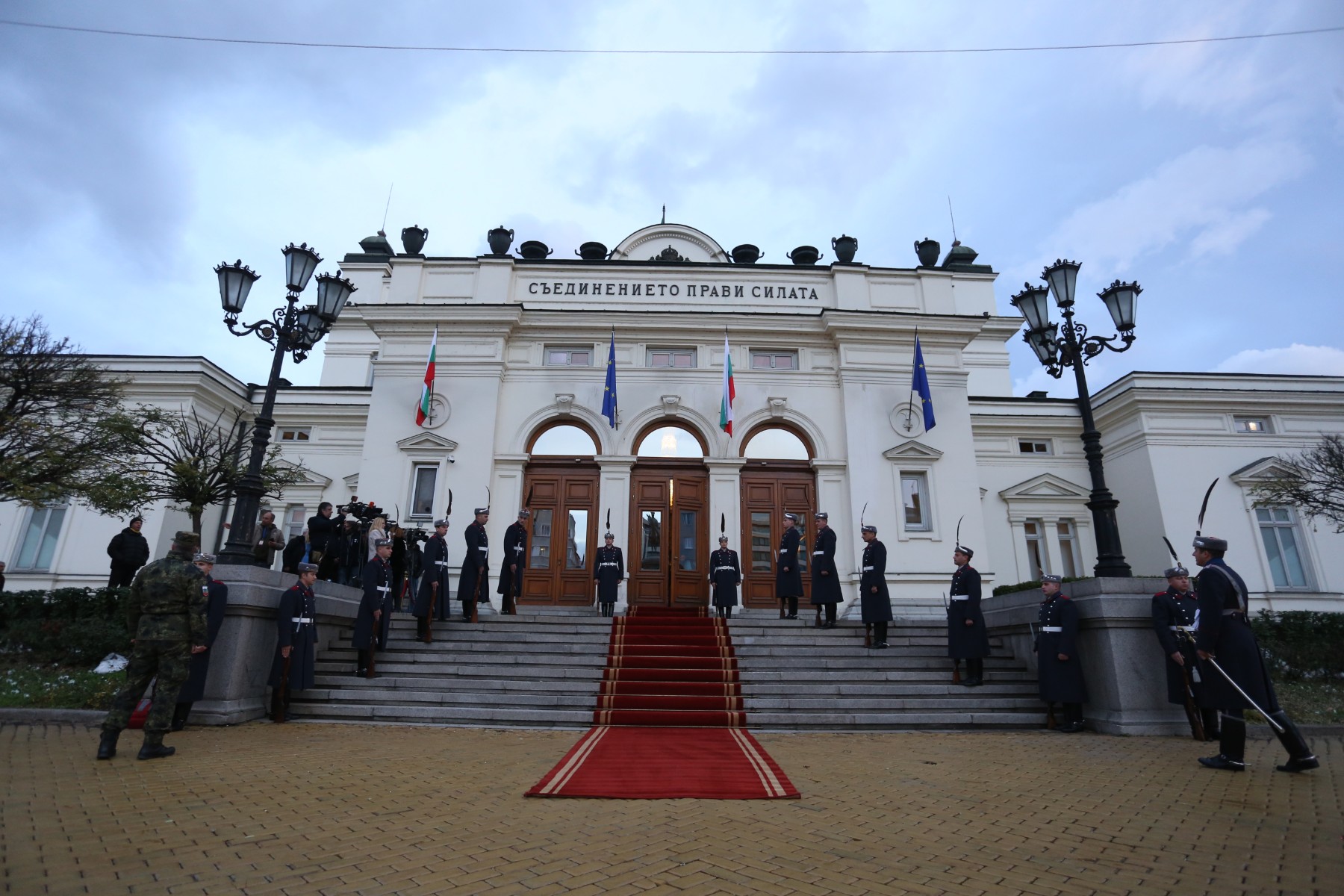 Партиите в НС решават дали да поканят посланик Митрофанова на откриването