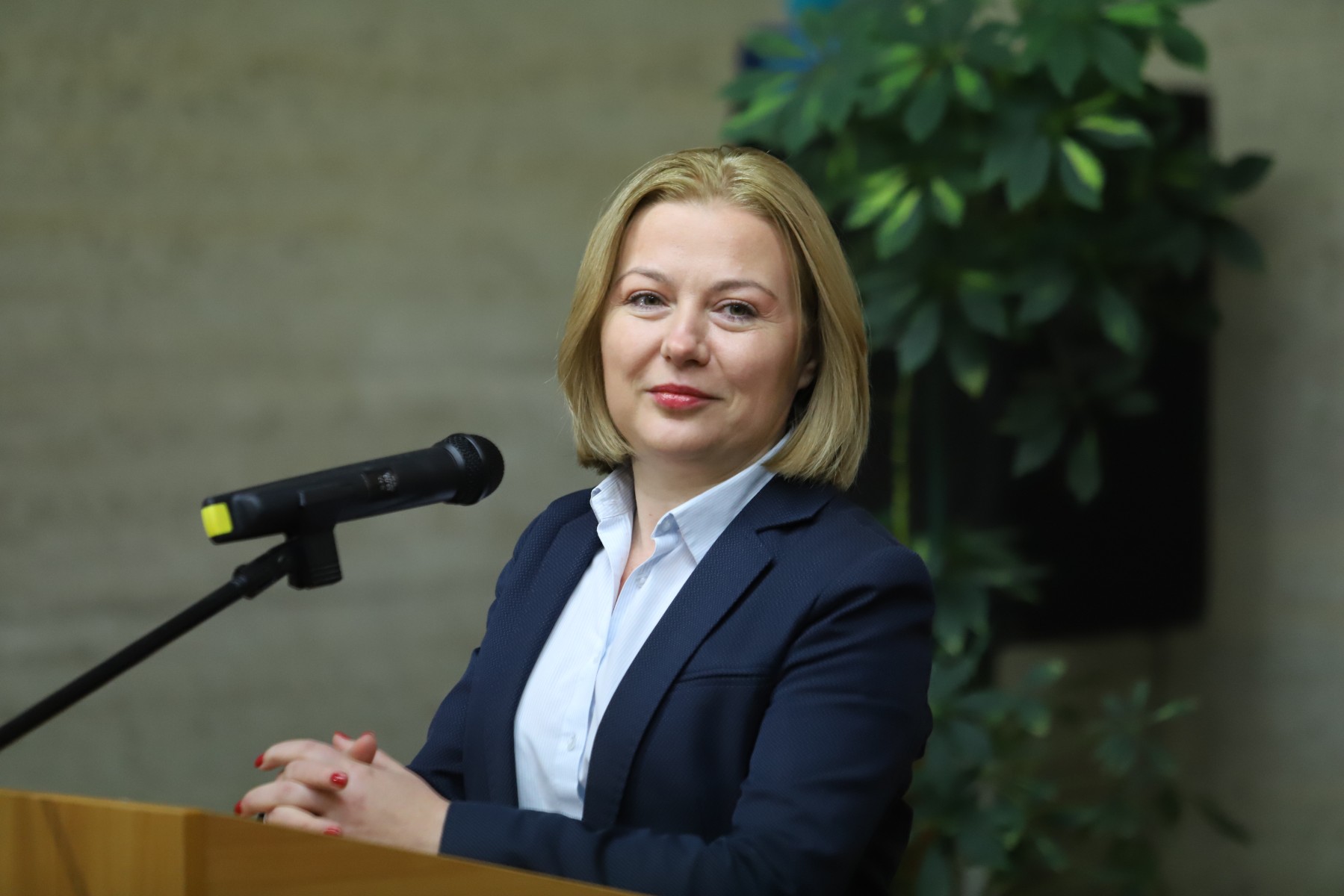 Йорданова: КПКОНПИ е бухалка за неудобните и изтривалка за удобните
