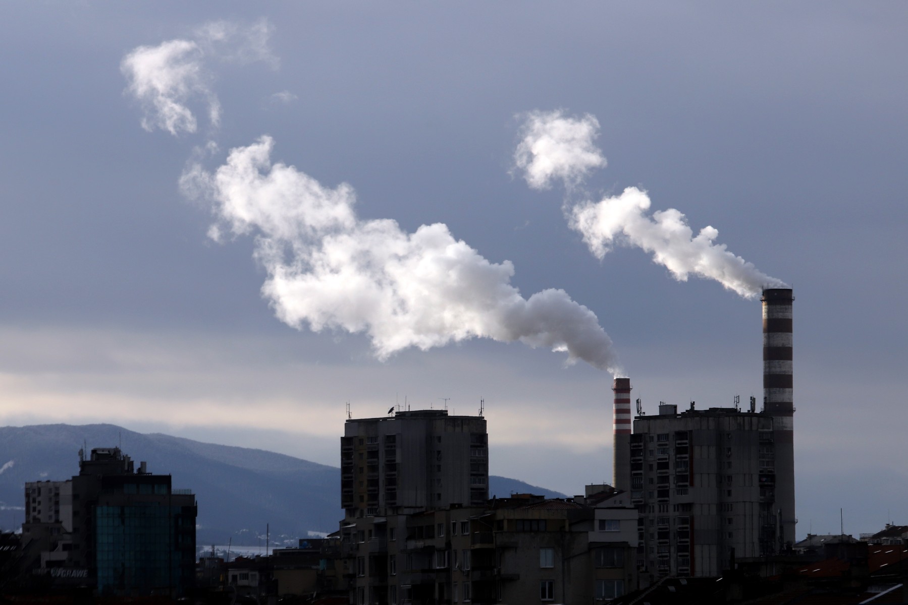 Слънчево, но студено ще е времето днес