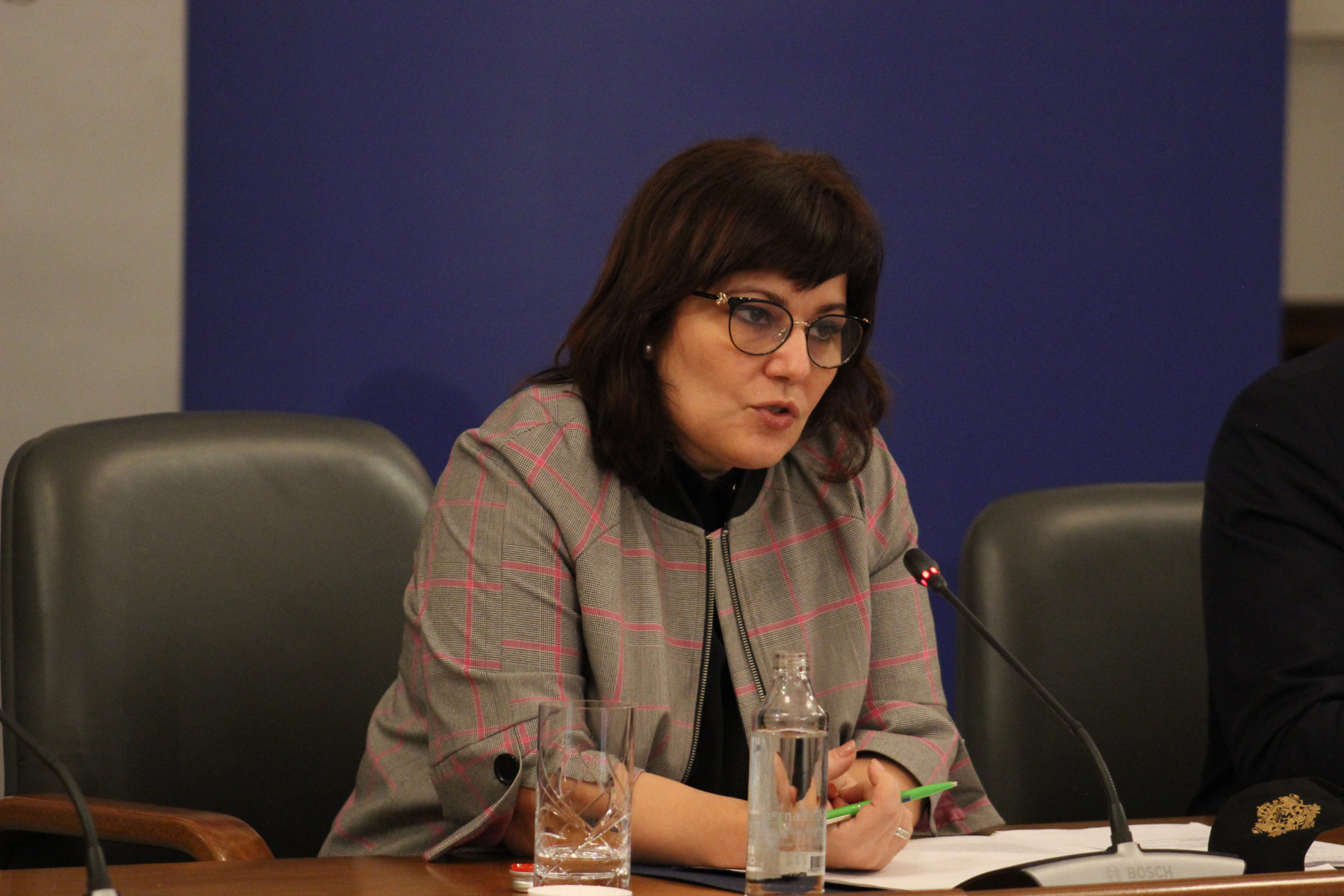 Сербезова: Ограничения на национално ниво за момента не се налагат