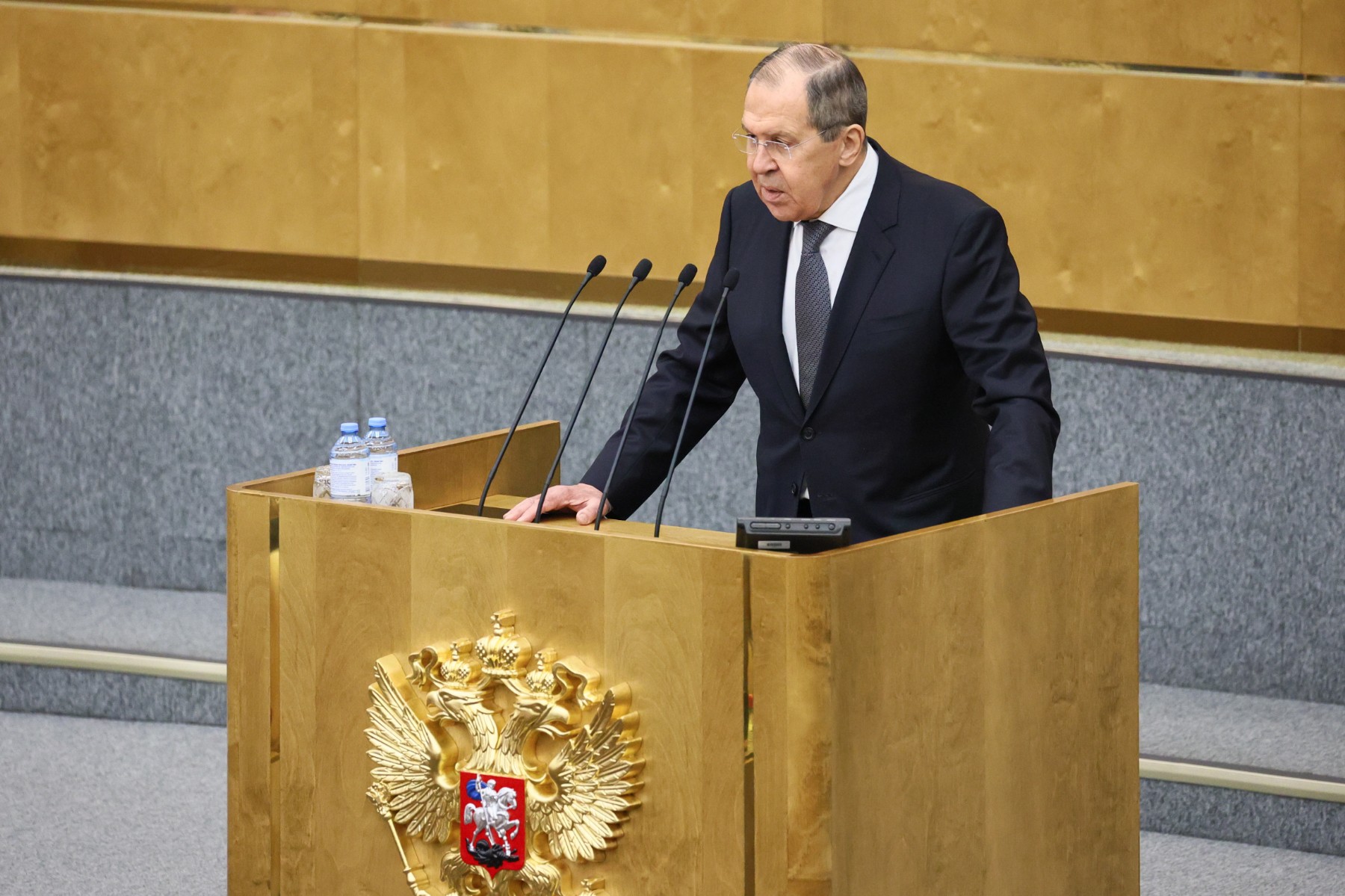 Лавров: Русия не иска война, но няма да позволи потъпкване на интересите ѝ