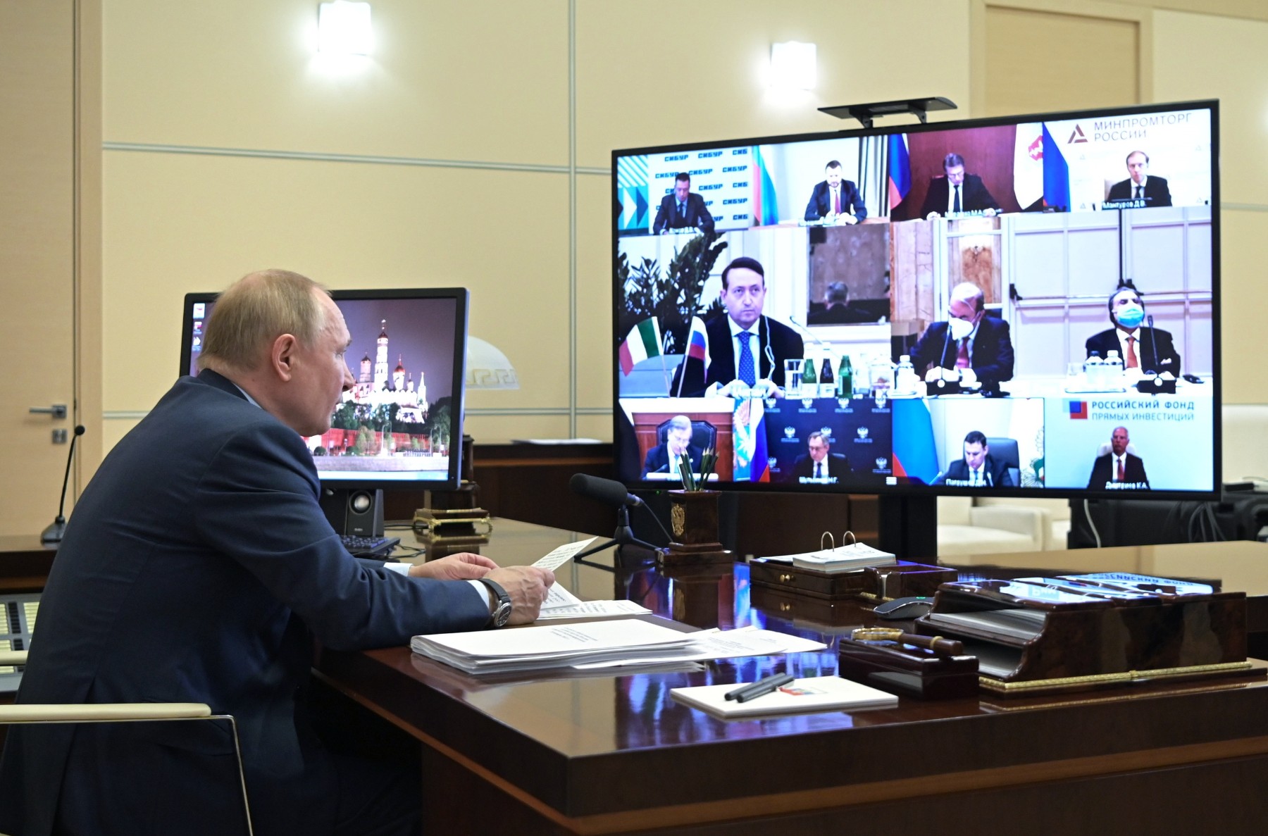 Русия и Украйна се договориха да спазват примирието