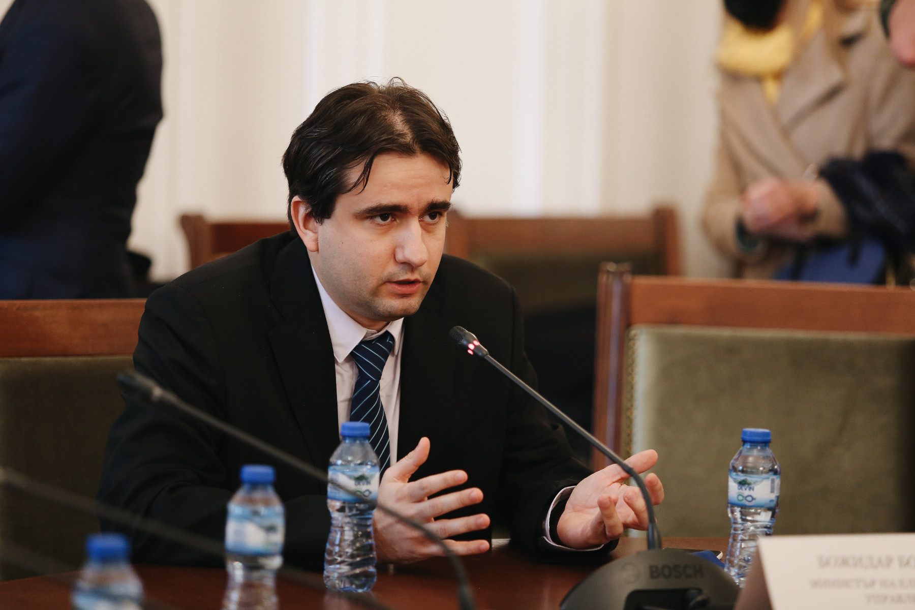 Божанов: Не сме в състояние на кибервойна, предприели сме превантивни мерки