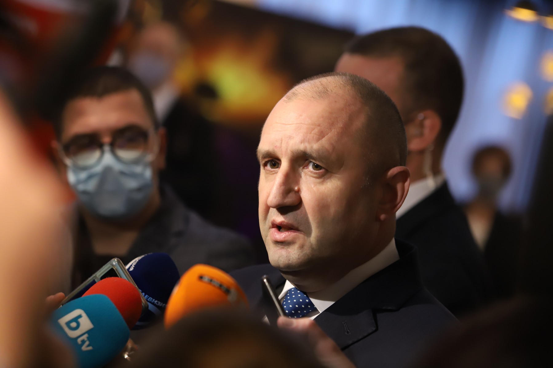 Радев: Стратегическите ни обекти не може да останат без адекватна противовъздушна отбрана
