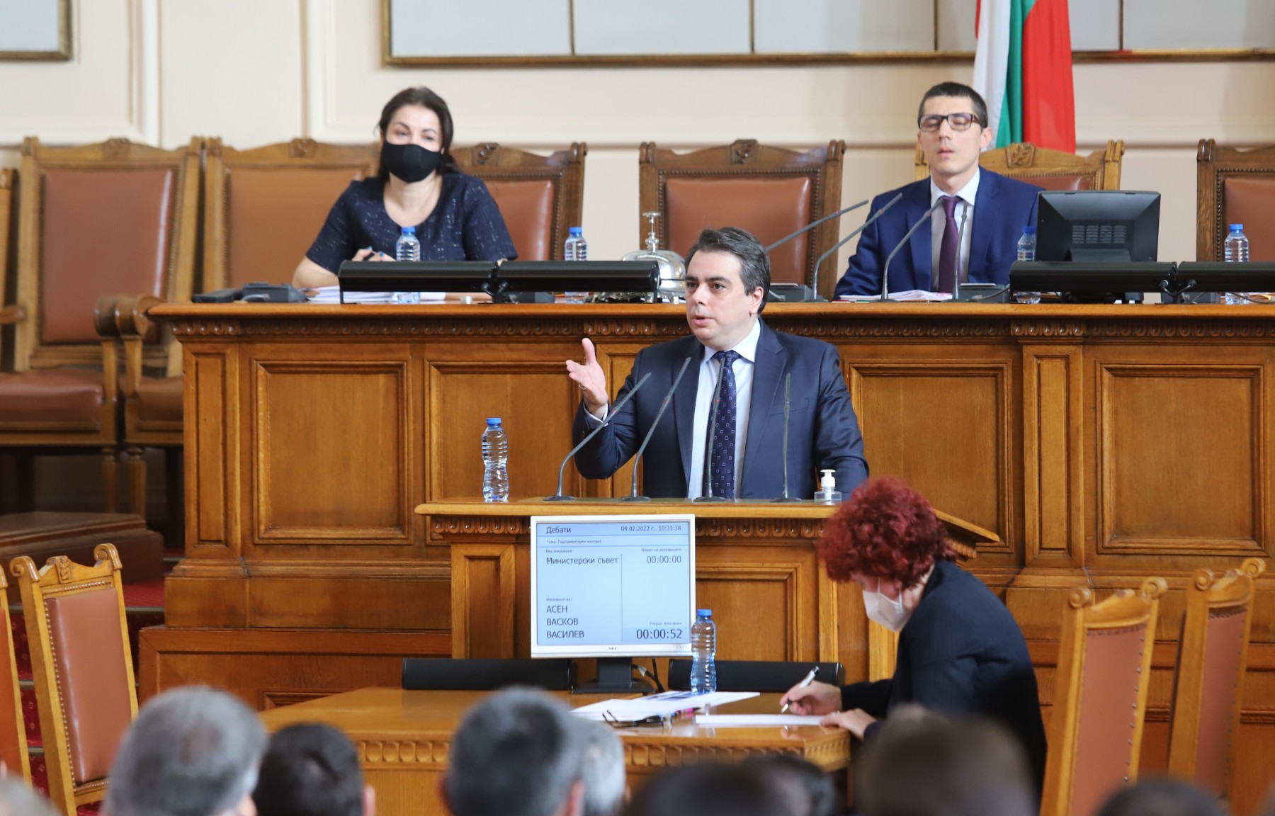 Асен Василев: Бюджет 2022 г. се изпълнява с по-малко дълг, отколкото предходните