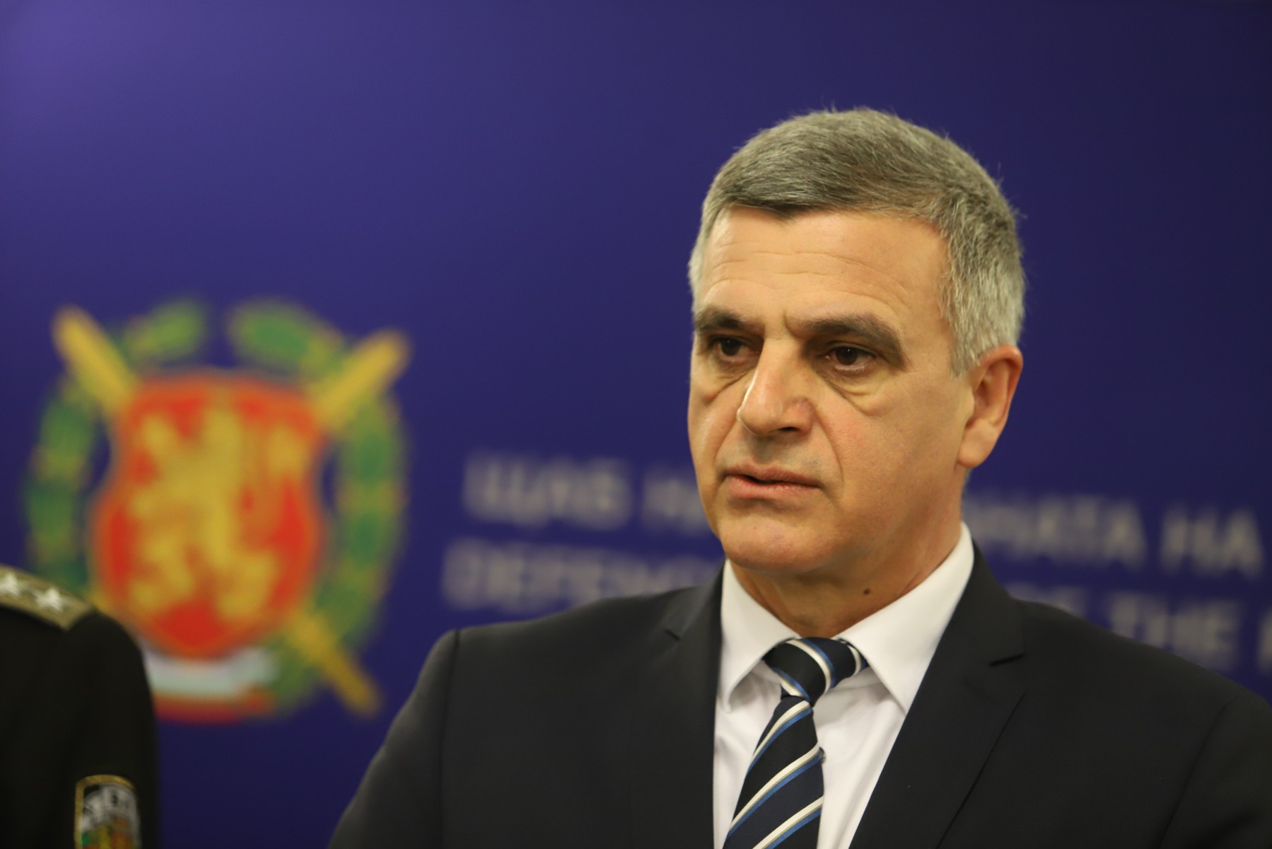 Стефан Янев за българската реакция: Наблюдаваме ситуацията