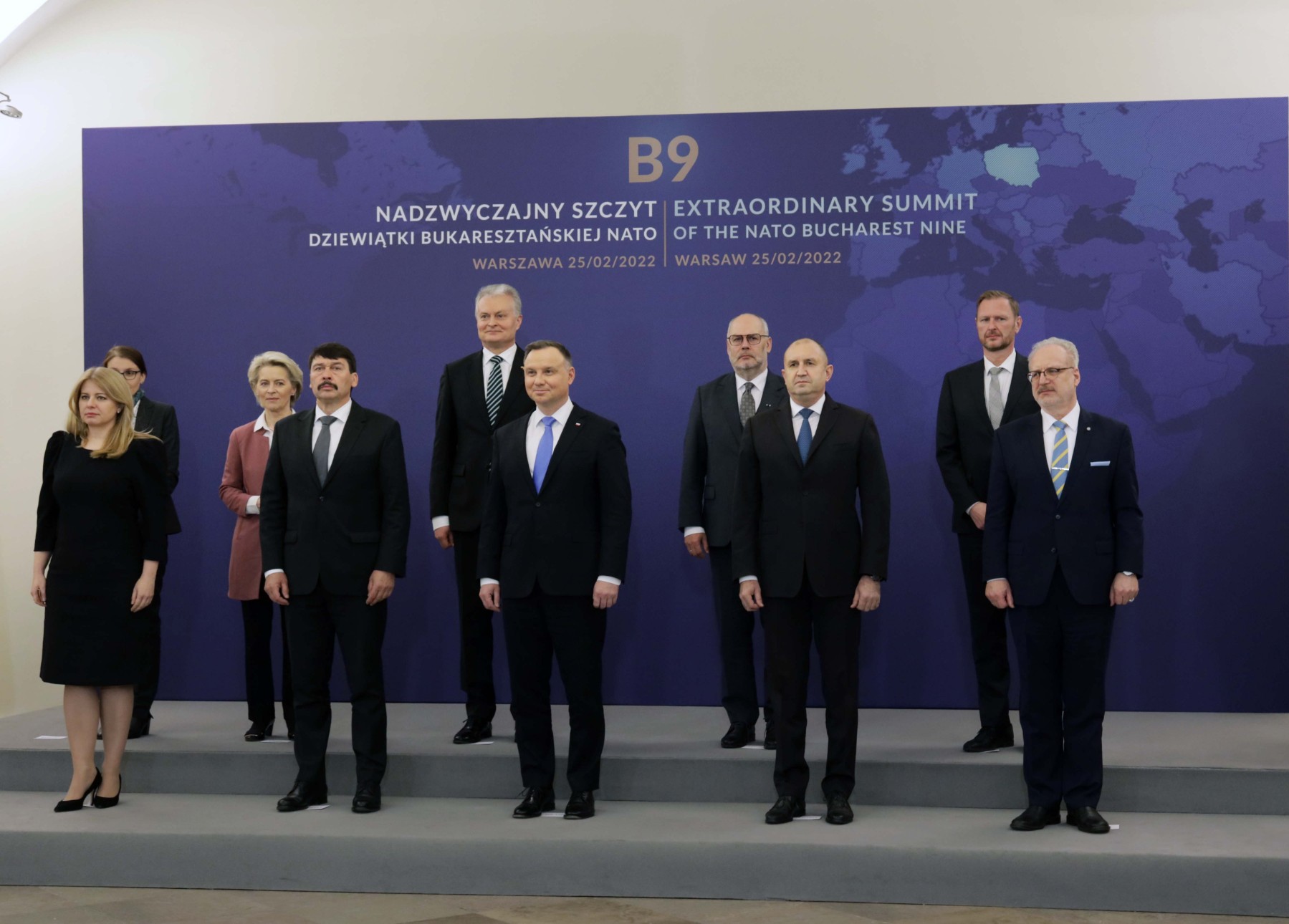 Президентът Румен Радев ще участва в срещата във Варшава на страните от формата Б9