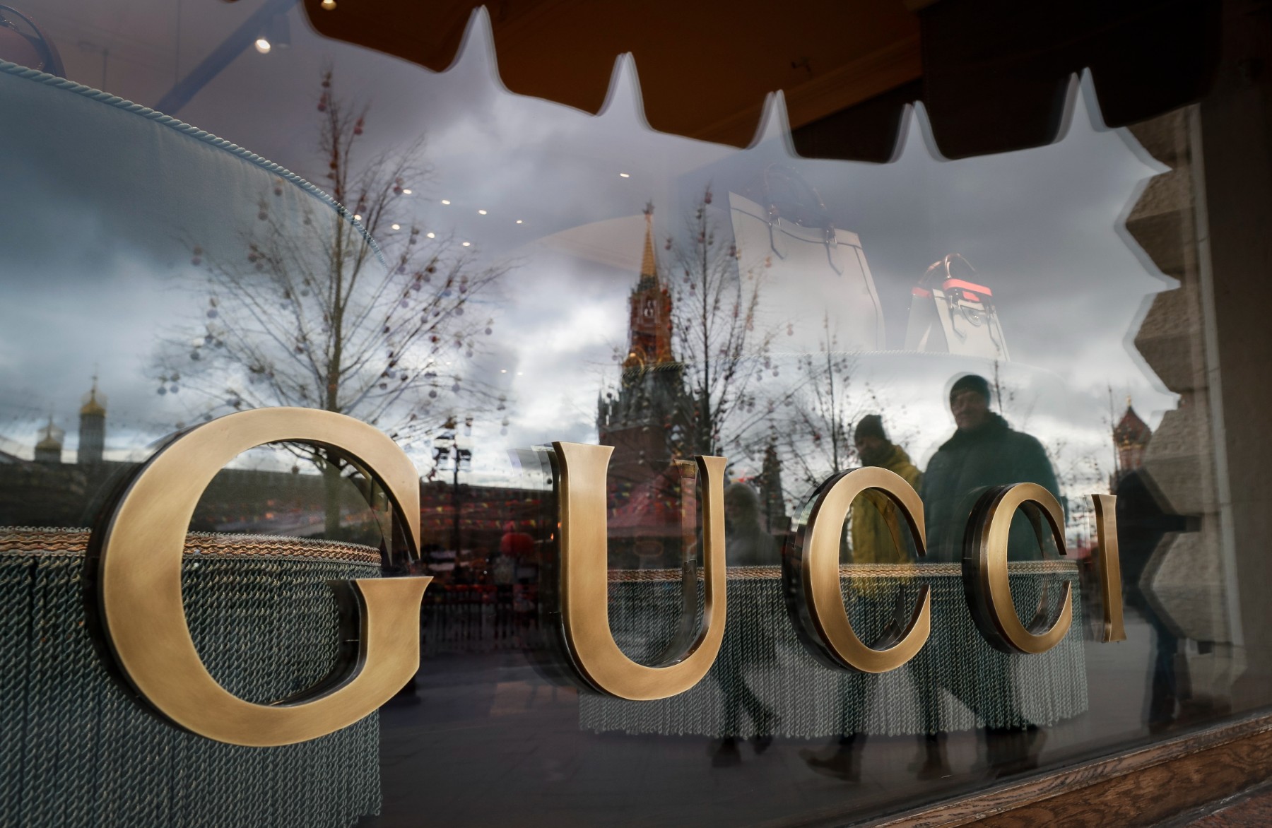 ЕС разследва "Gucci" за антитръстова практика