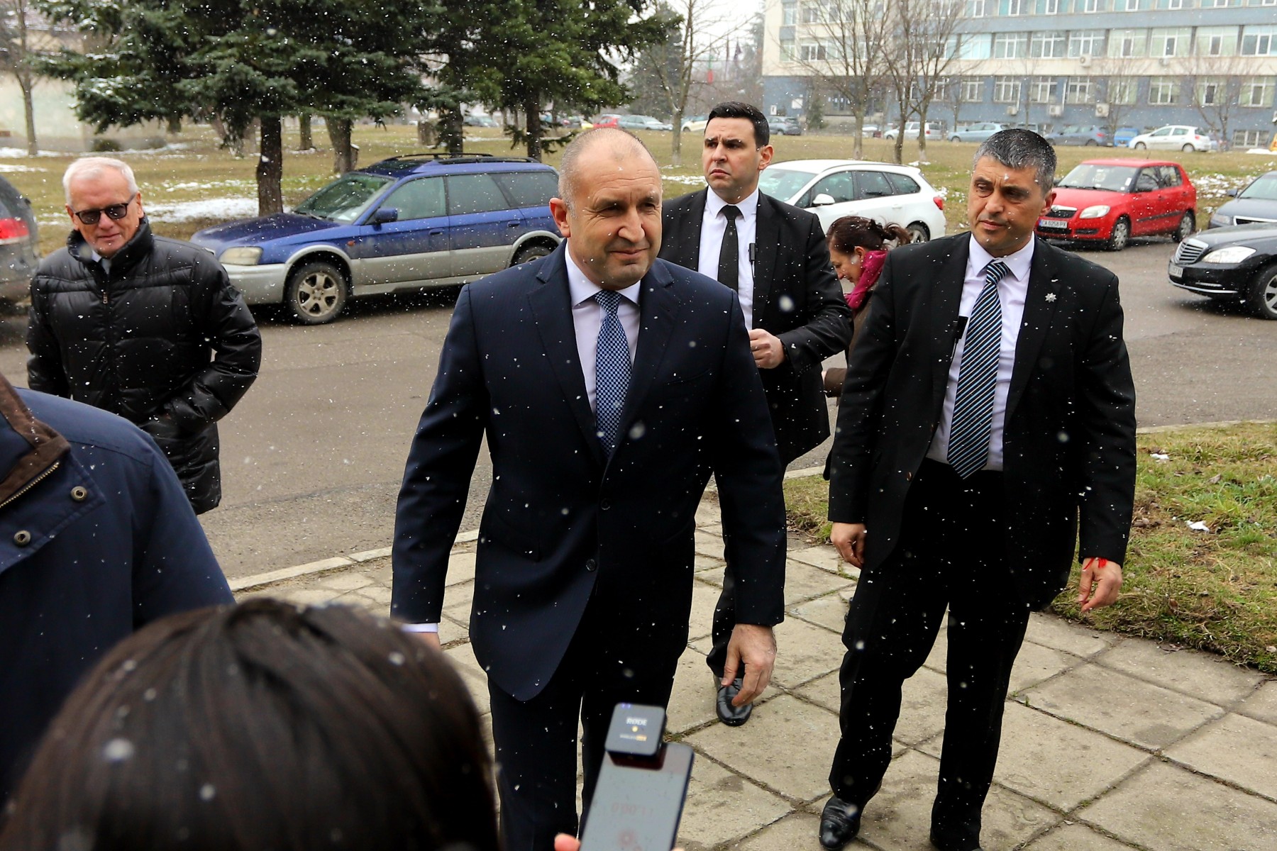 Радев: България има основание да е място за преговори между Русия-Украйна