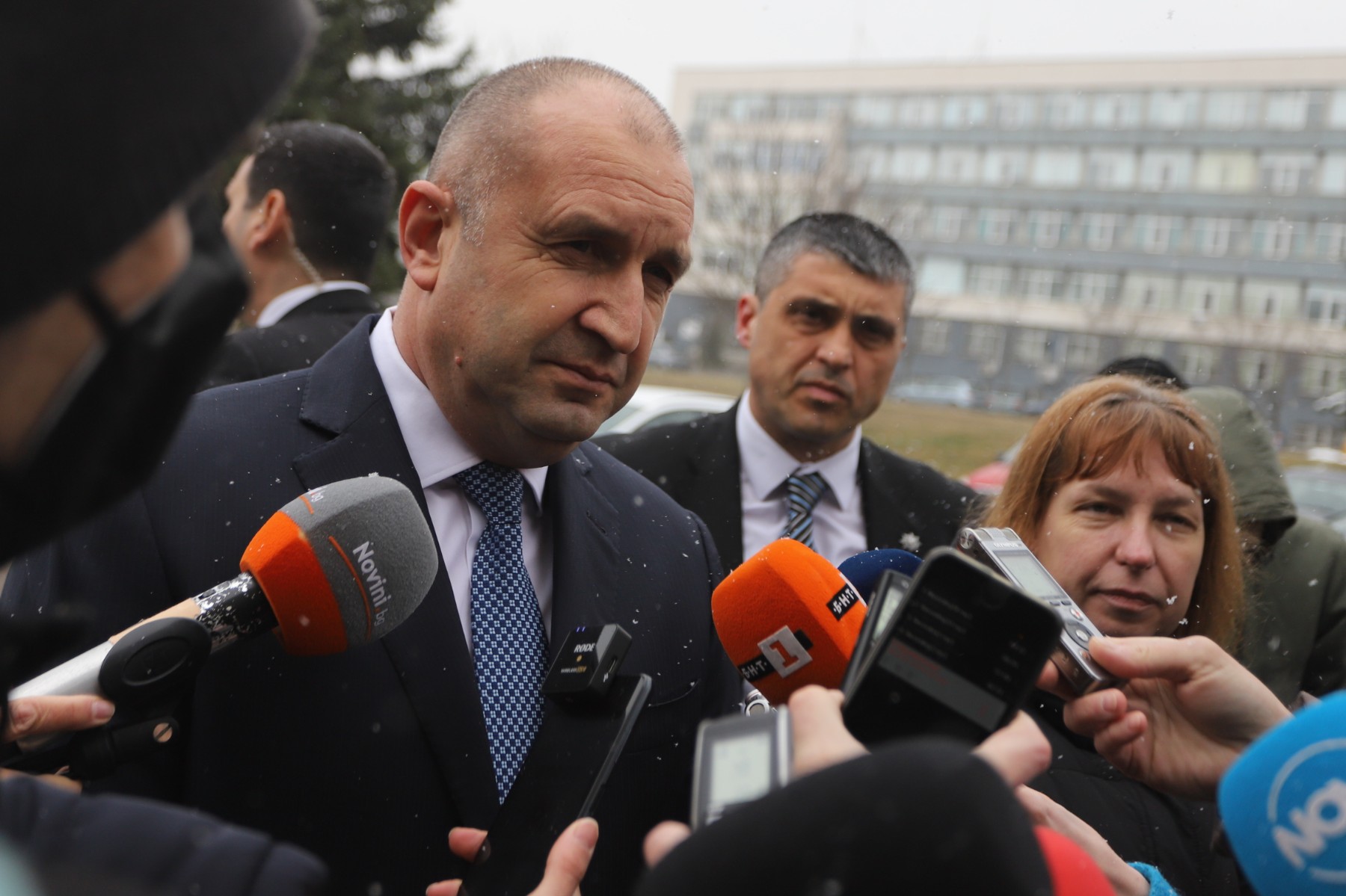 Радев: България не трябва да чака следваща криза, за да преодолее дефицитите в националната сигурност