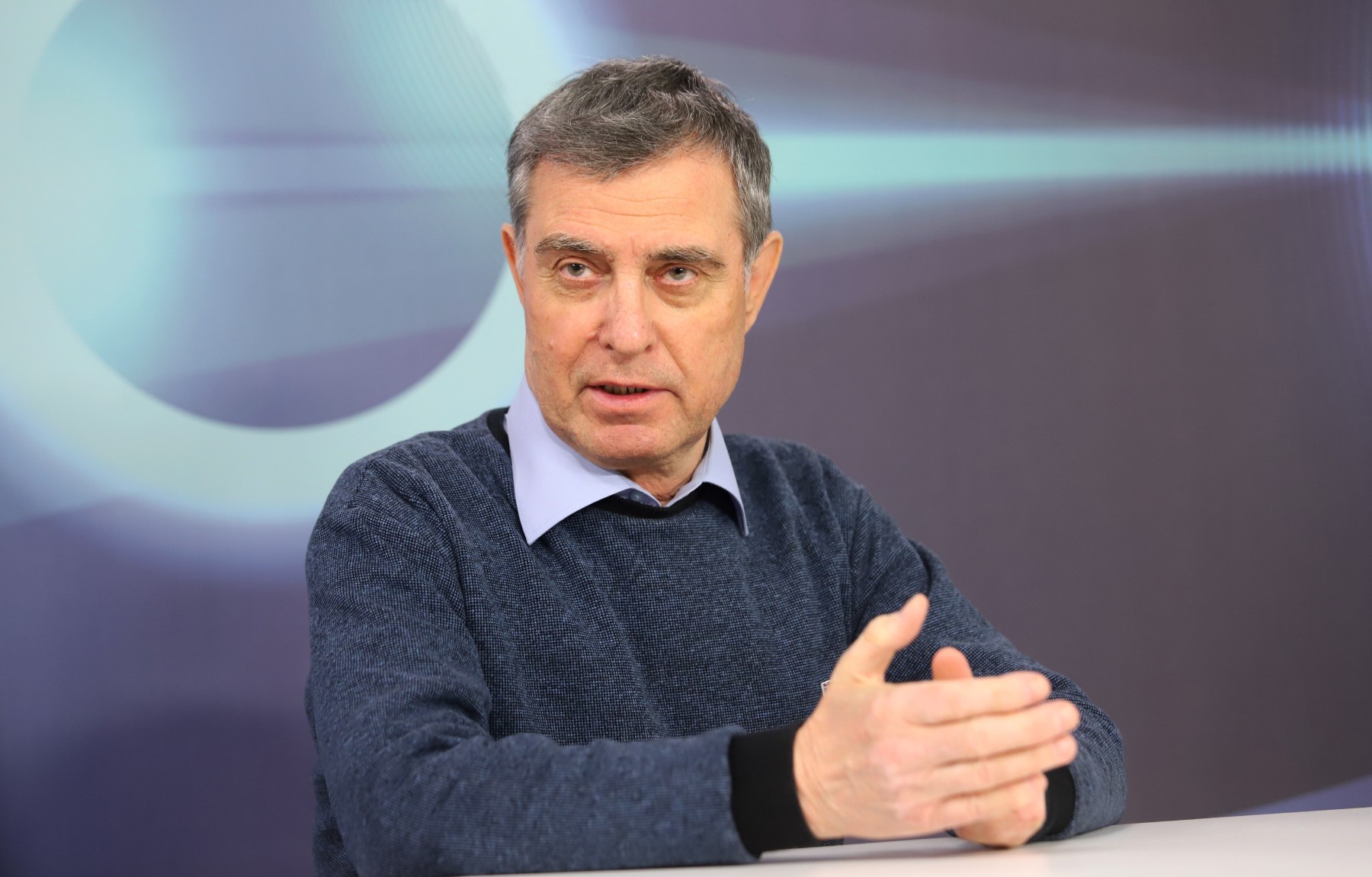 Ген. Съби Събев: Стабилно правителство трябва да измие негативния образ на България, създаден през последната година