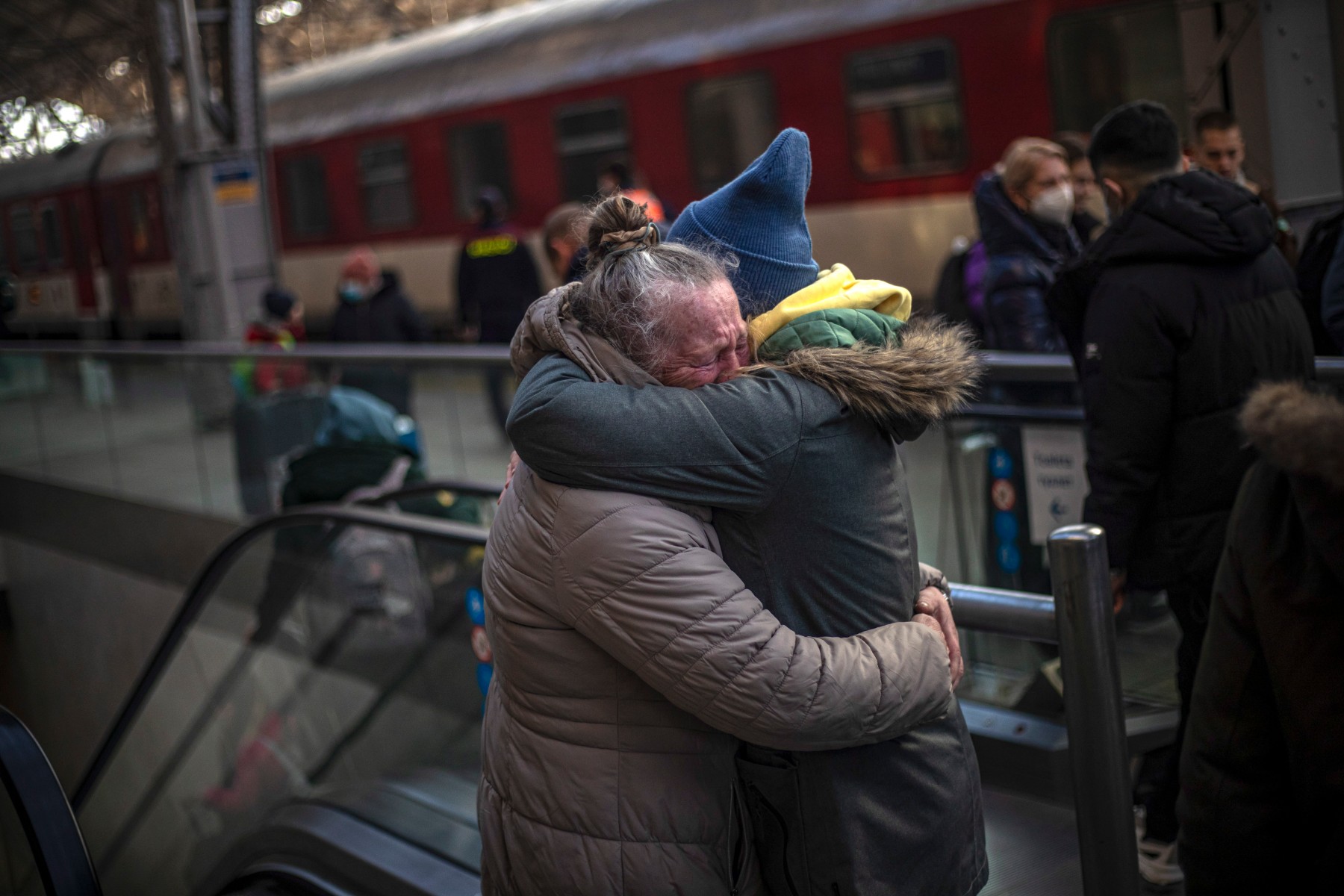 Хора в капан; персони нон грата; световни лидери на среща
