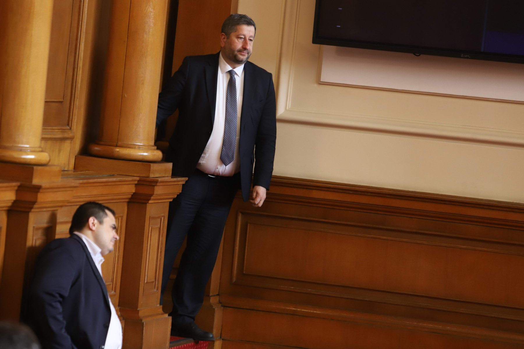 Христо Иванов: Радев върви срещу националните интереси