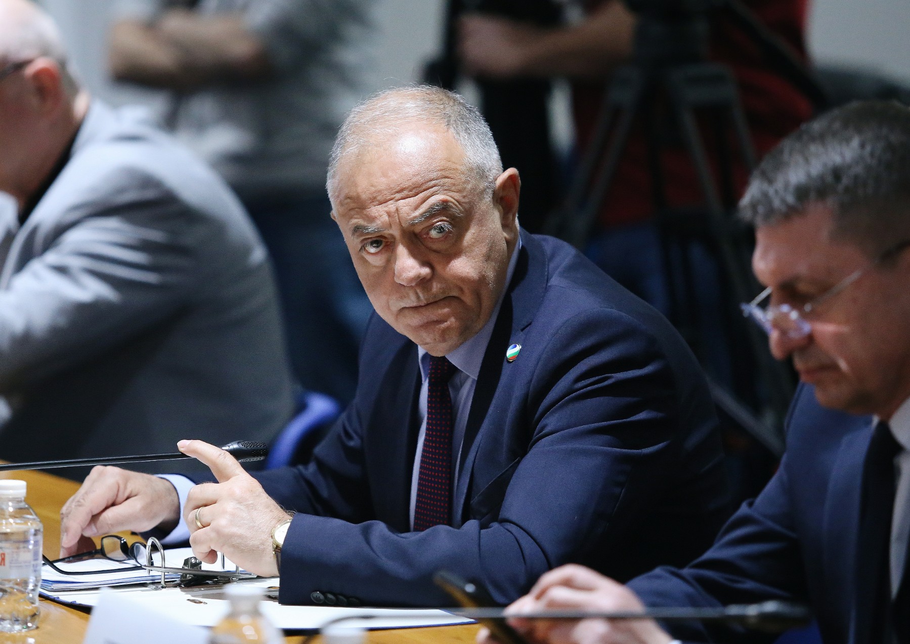 Атанасов: Другата седмица ще има решение за оръжието за Украйна