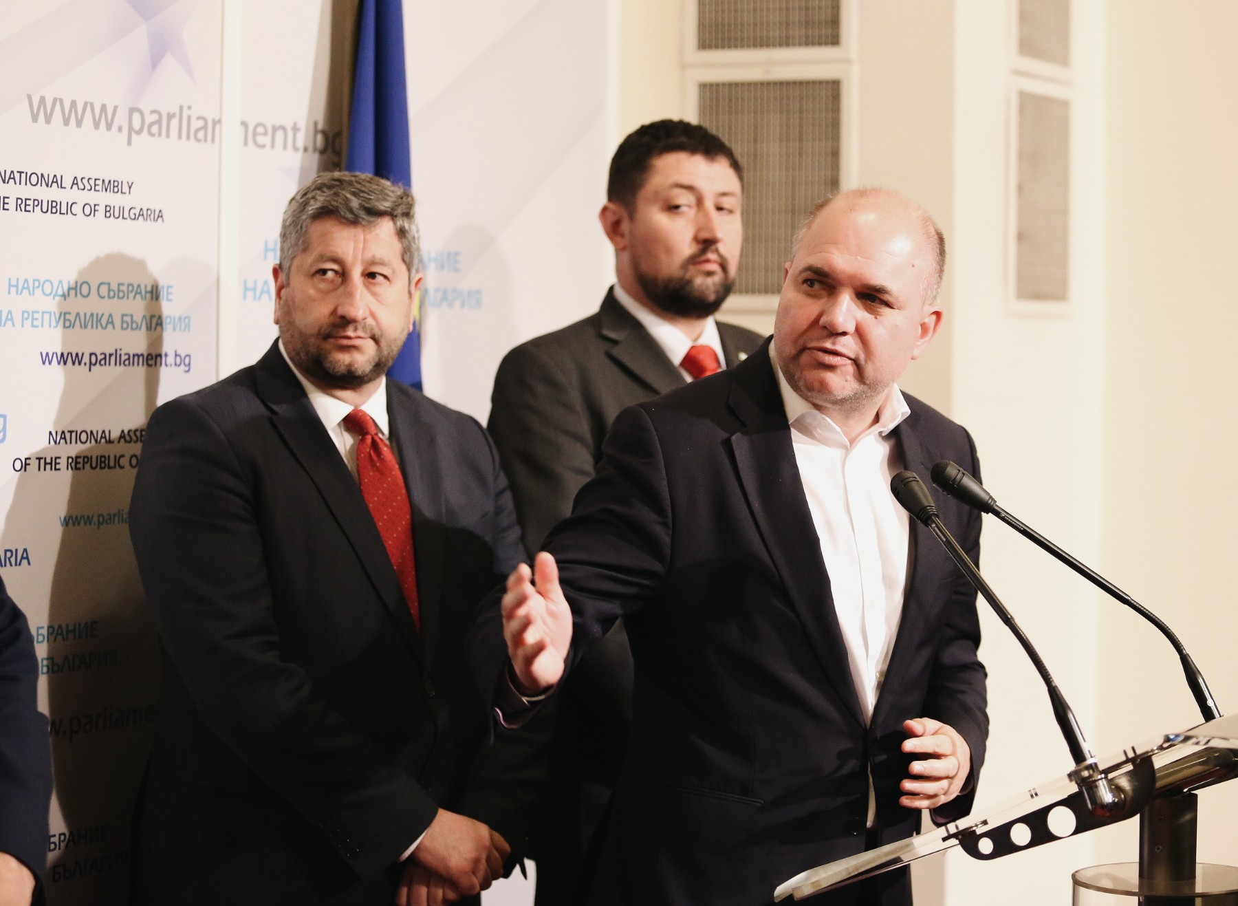 Панев: Правителство на малцинството поне до септември, после ще видим