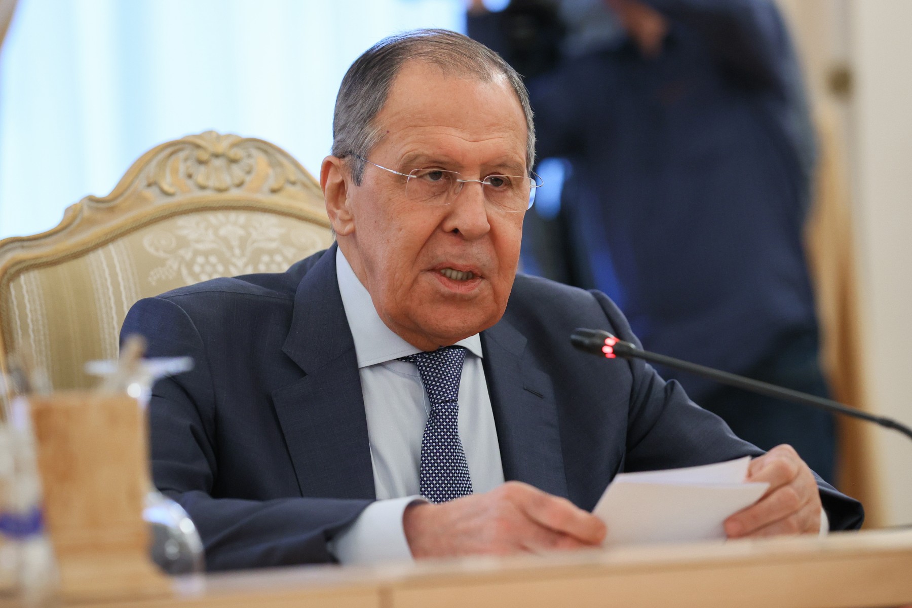 Лавров предупреди за реална опасност от Трета световна война