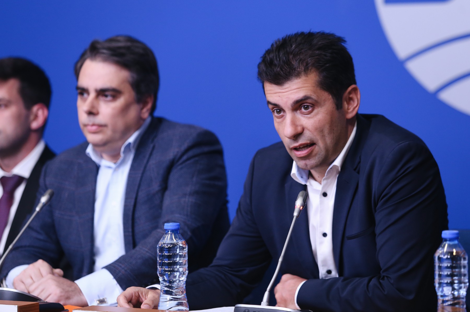 Петков: Енергетиката се ползва като оръжие; Василев: Можем да диверсифицираме района