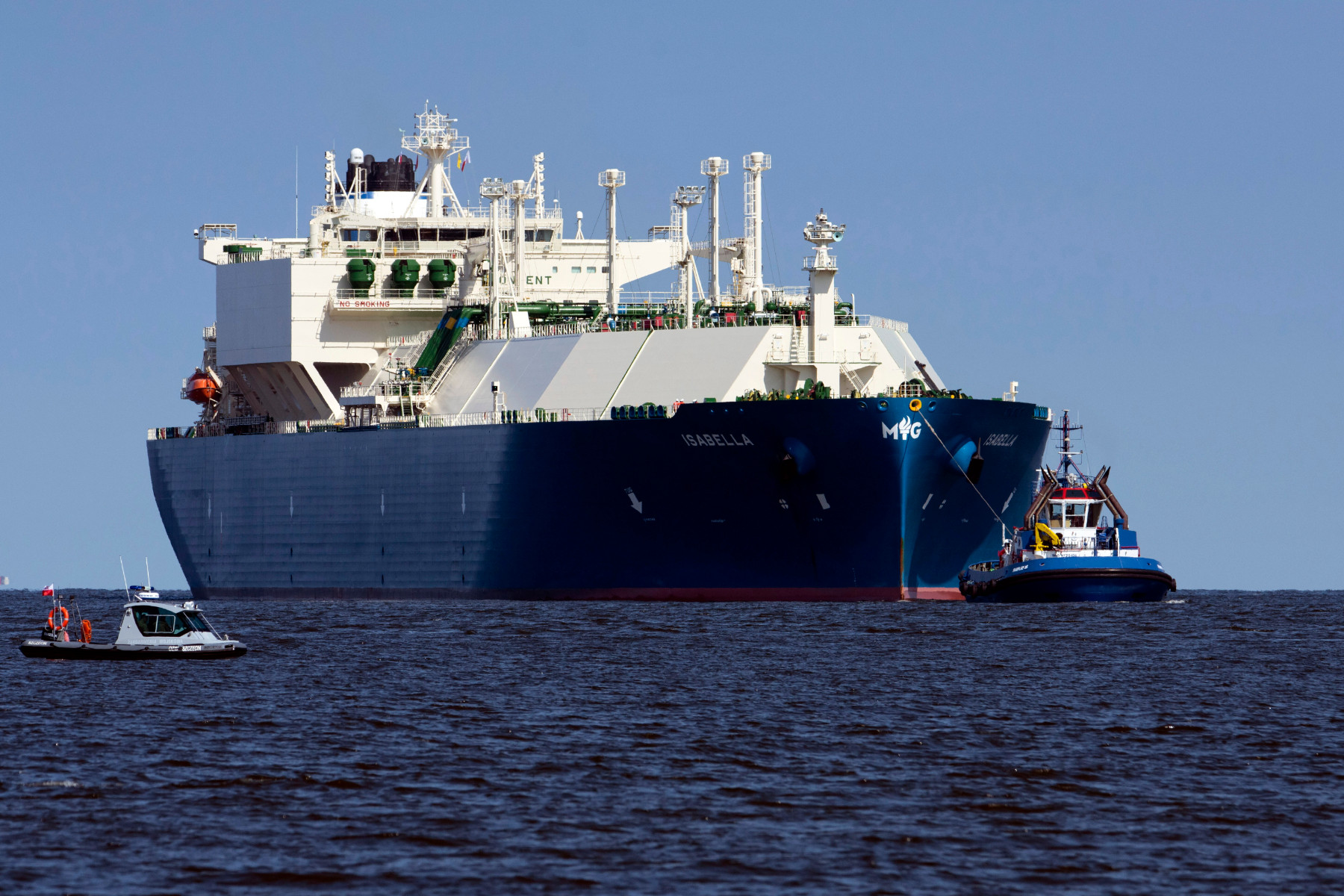The Bulgarian government and ex-PM Kiril Petkov in dispute over commissioned tanker with American gas
