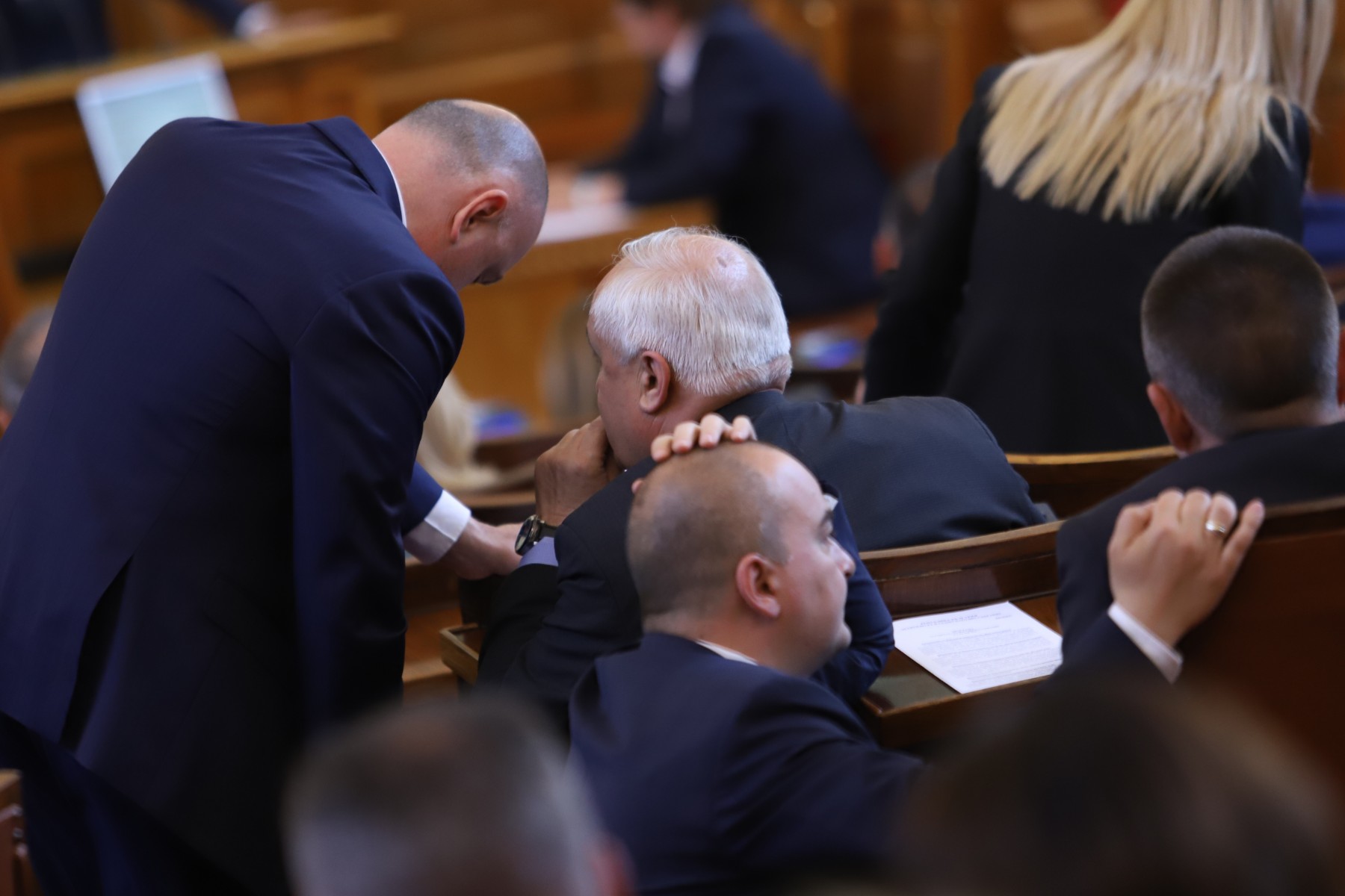 Депутатите дебатират за Украйна - военно-техническа помощ или ремонт