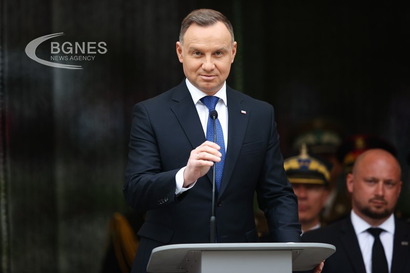 Анджей Дуда се отказа да разследва руското влияние