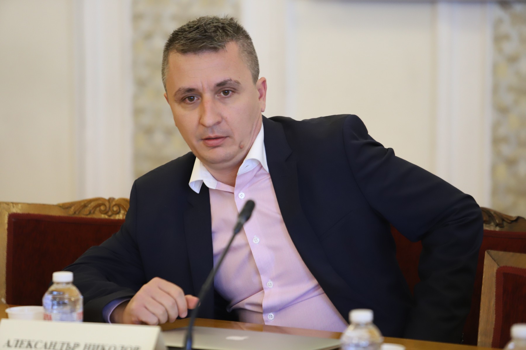 Александър Николов напуска енергетиката от лоялност към ИТН