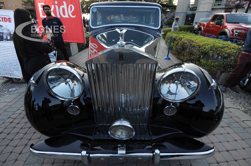 Rolls-Royce продаде рекорден брой автомобили през 2023 г. 