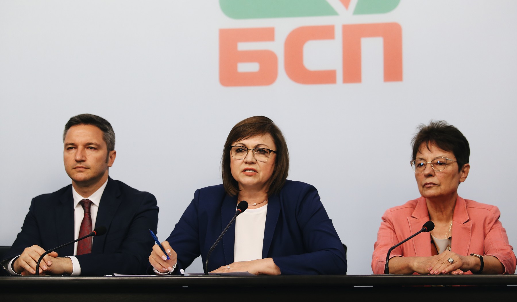 Националният съвет на БСП заседава за последно за мандата