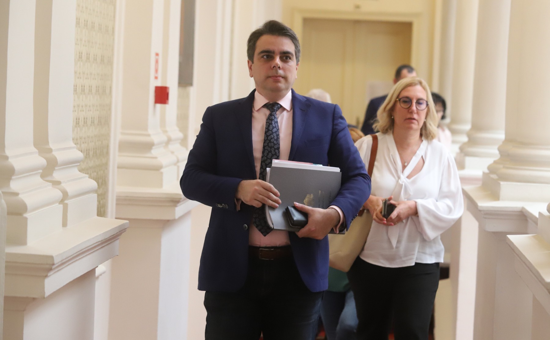Асен Василев: Имаше напрежение, но ИТН хвърлиха държавата под автобуса