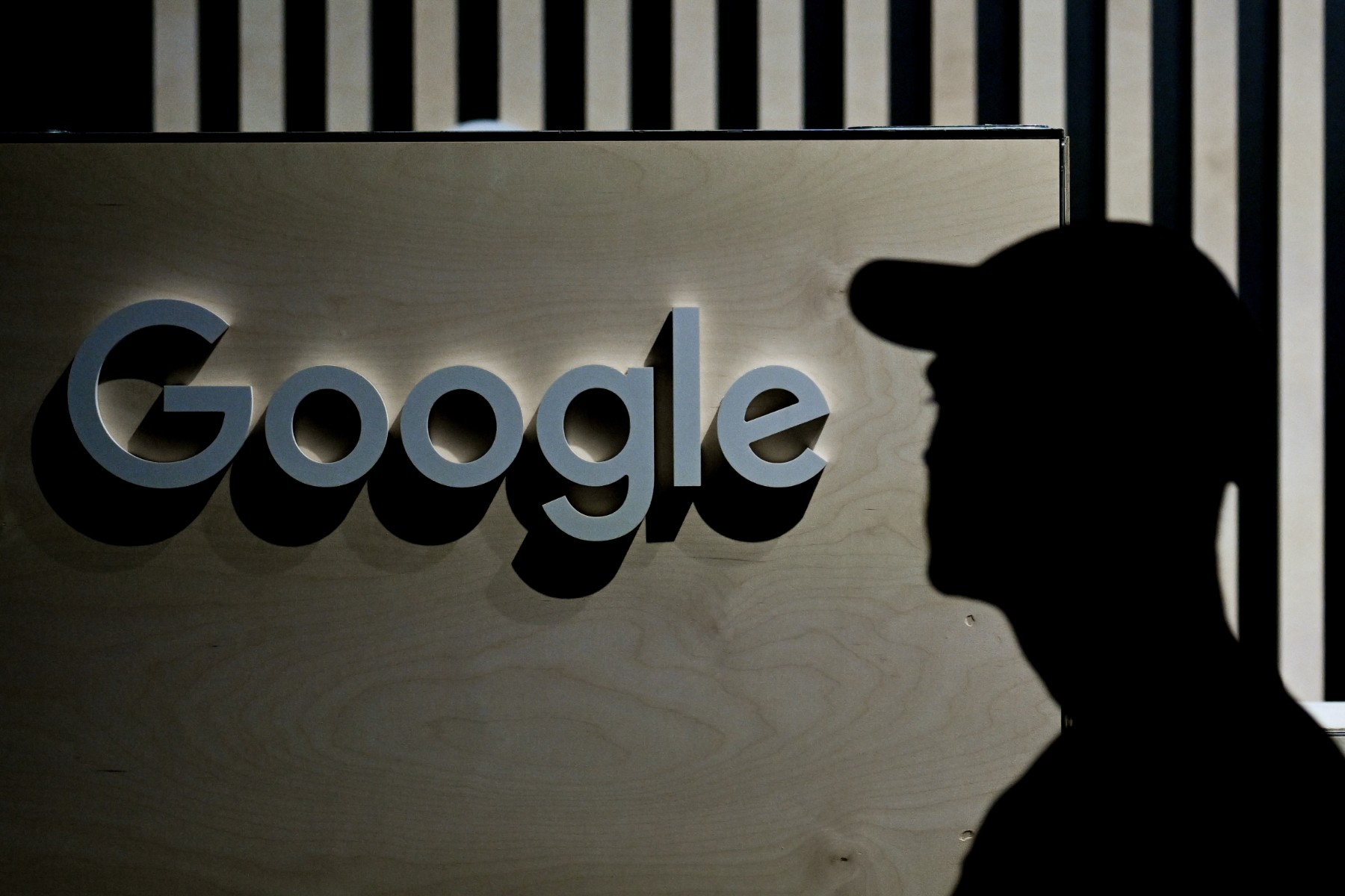Google стартира кампания за борба с дезинформацията в ЕС