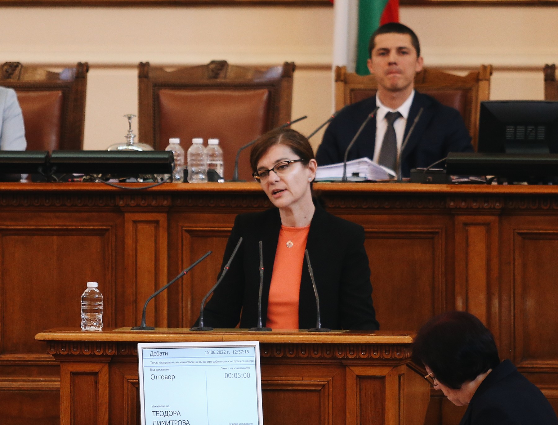 Генчовска: Петков предложи тотално ревизиране на Рамковата позиция, отхвърлихме я