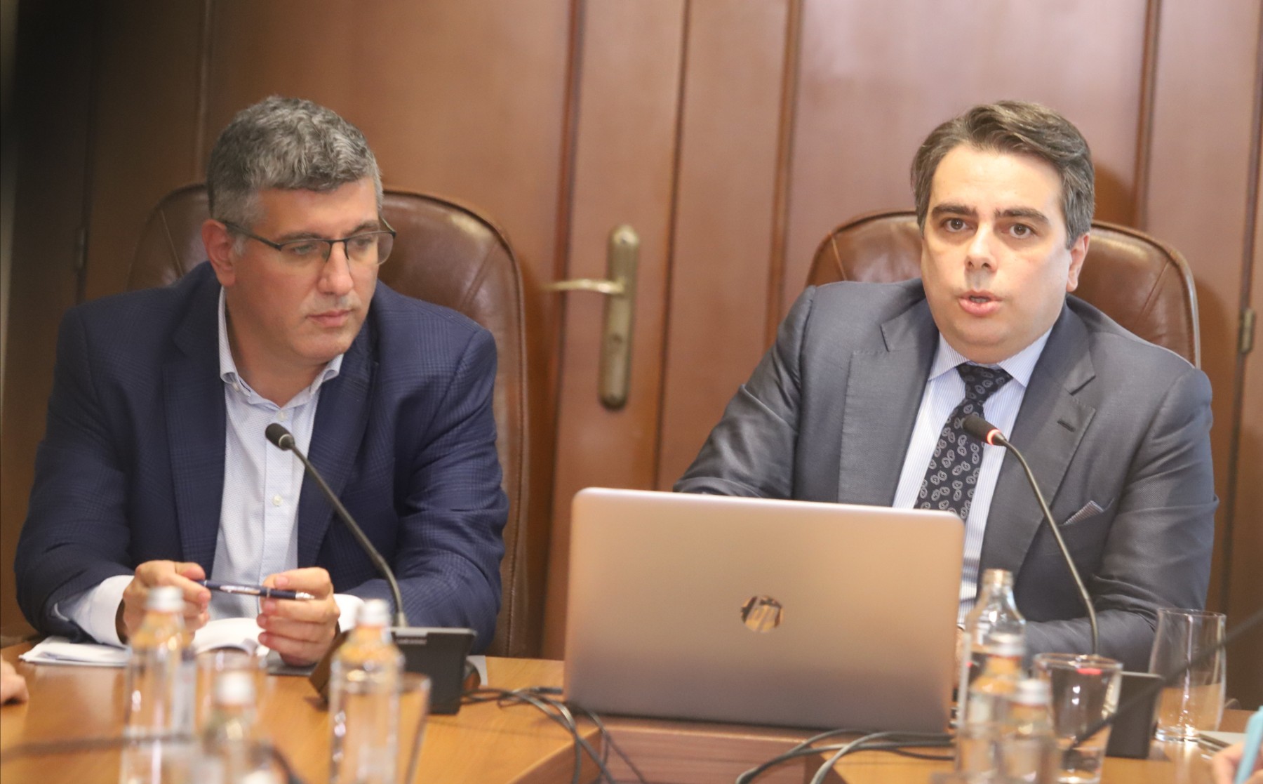 Асен Василев: Има множество нарушения с пари за строителство