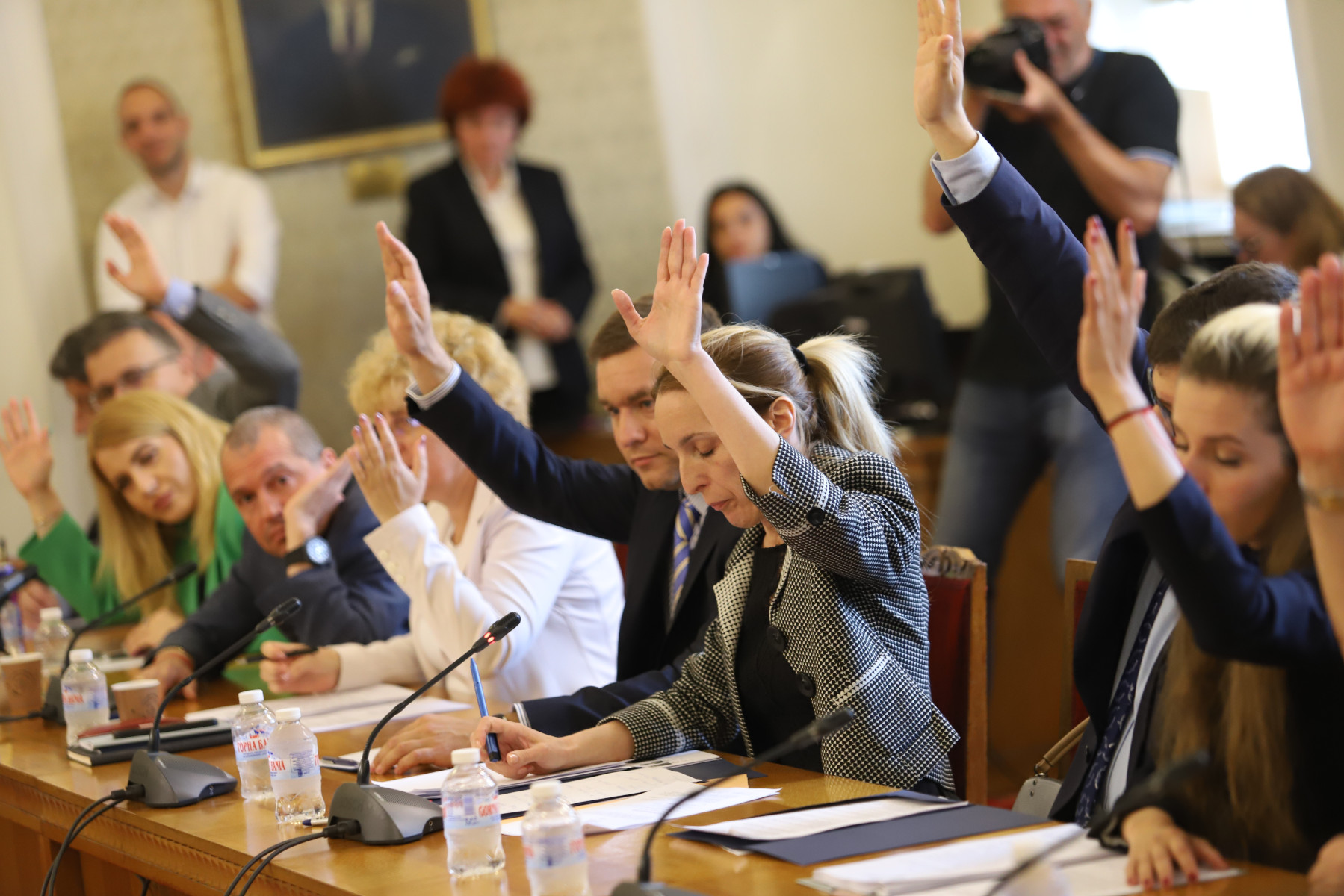 Външна комисия взе решение за РСМ, на ход е парламентът