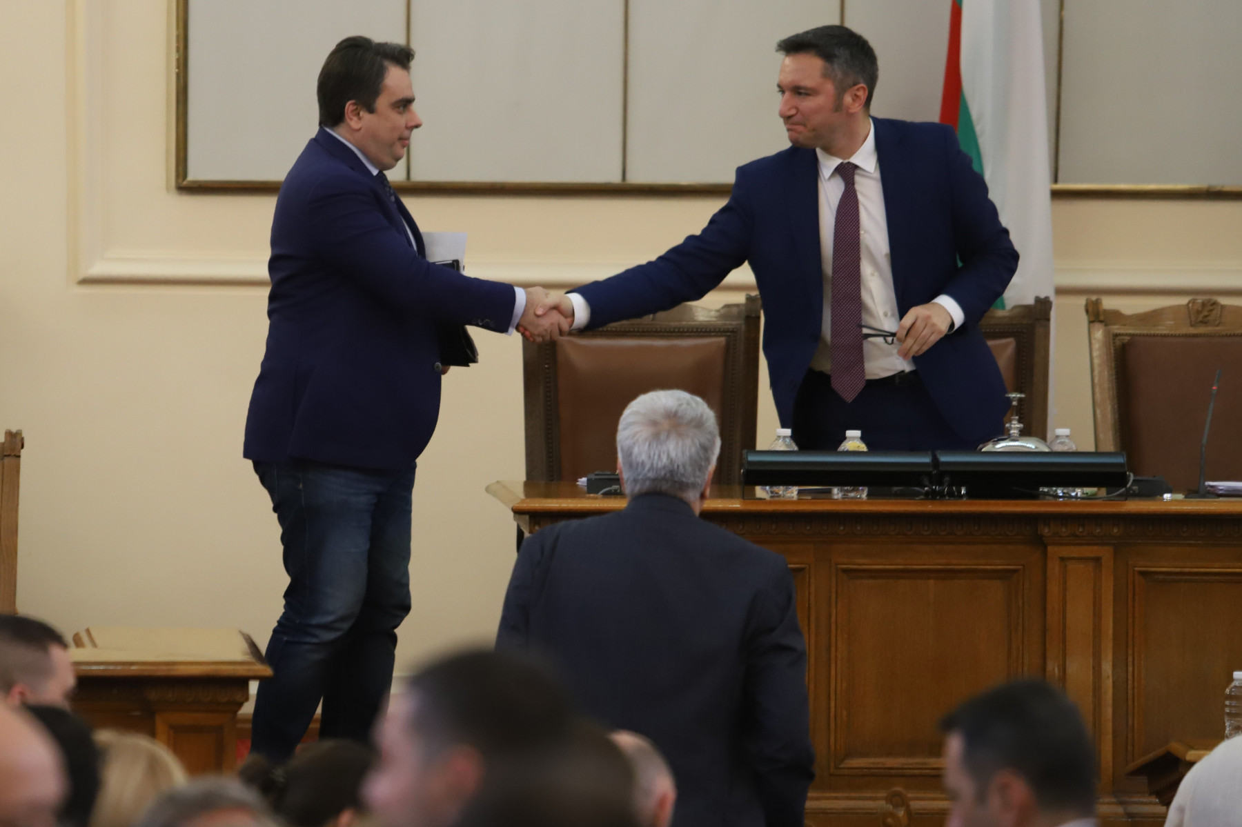 Вигенин: Нямаме ласкави оценки за част от министрите