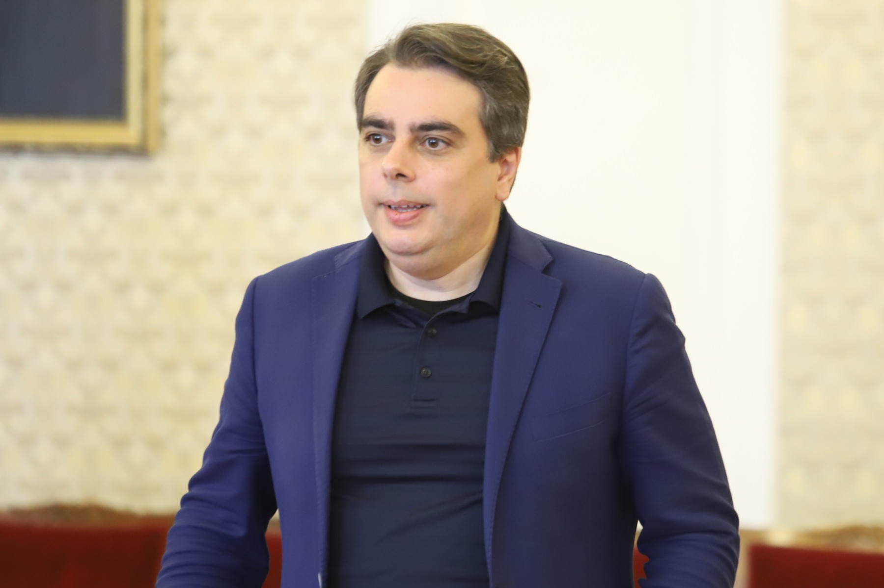 Асен Василев: Нямаме 121 гласа към този момент
