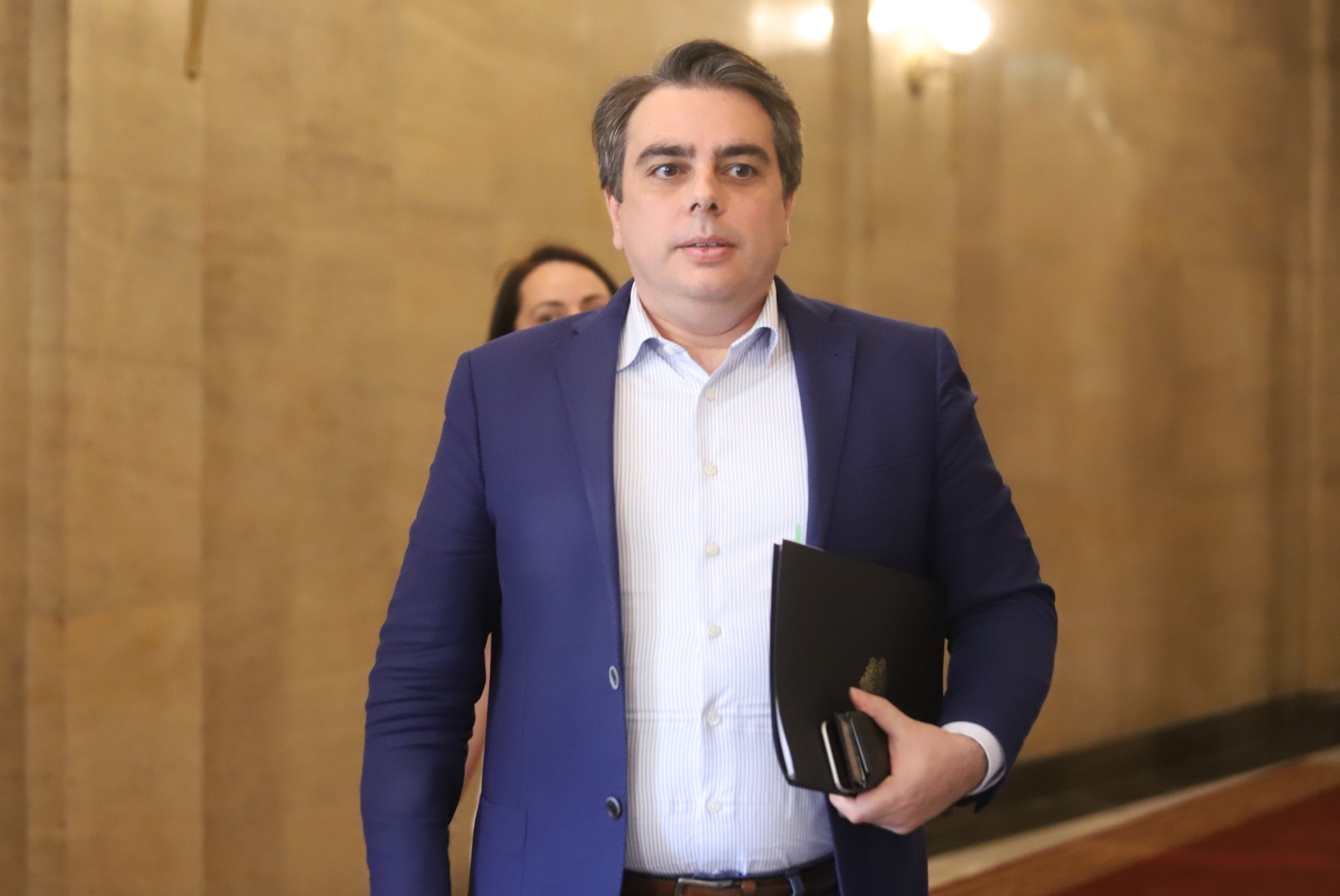 Асен Василев: Все още нямаме подкрепа от 121 гласа