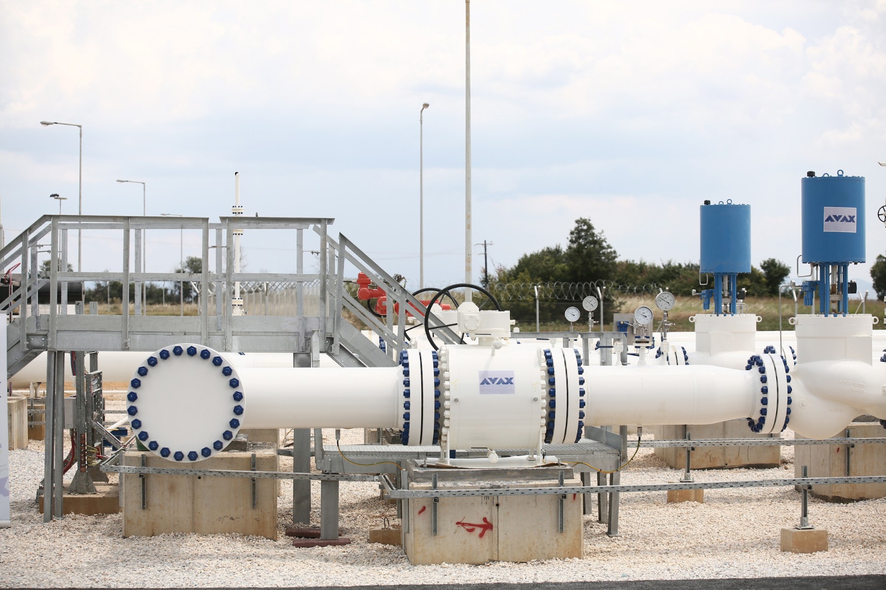 Христов ще инспектира строителството на LNG-терминала в Александруполис