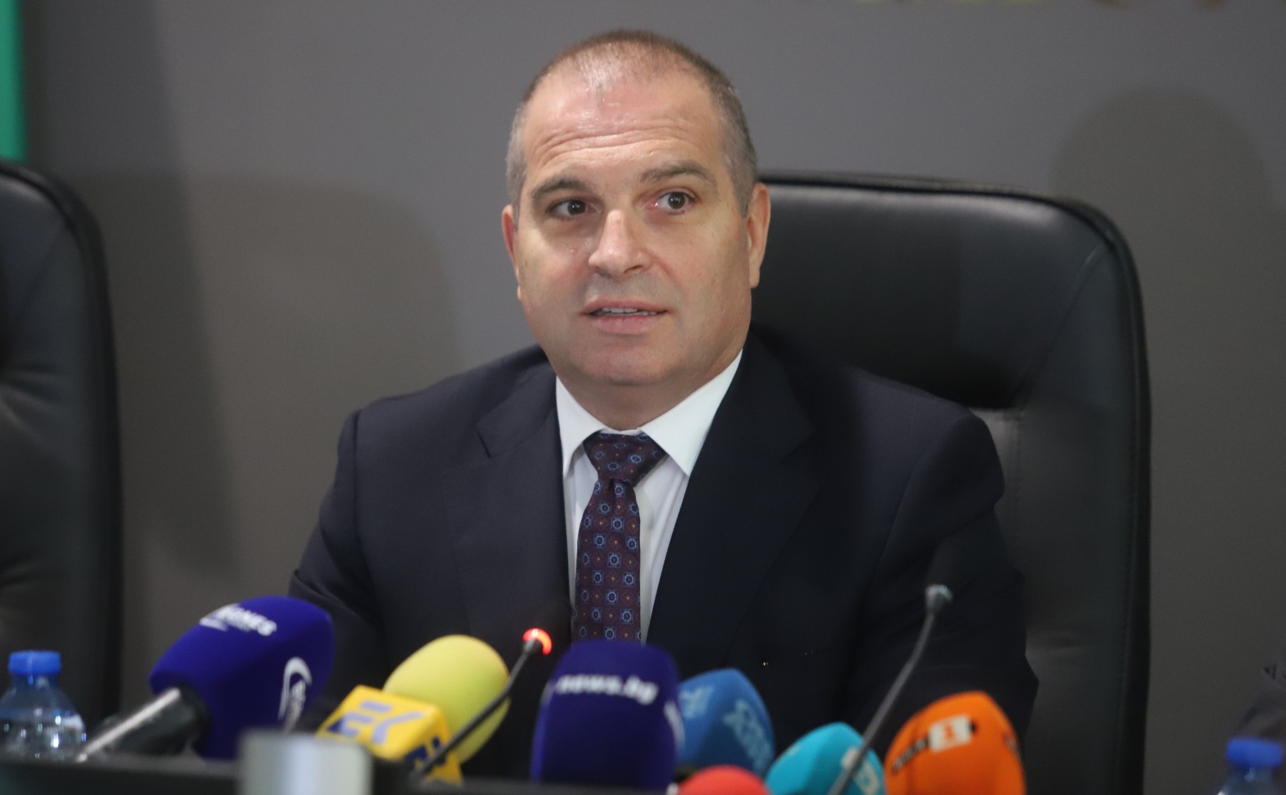 Гроздан Караджов: Правителството нямаше програма до последно