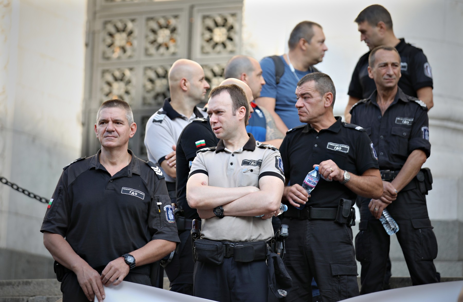 Съдебни охранители и надзиратели излязоха на протест в София