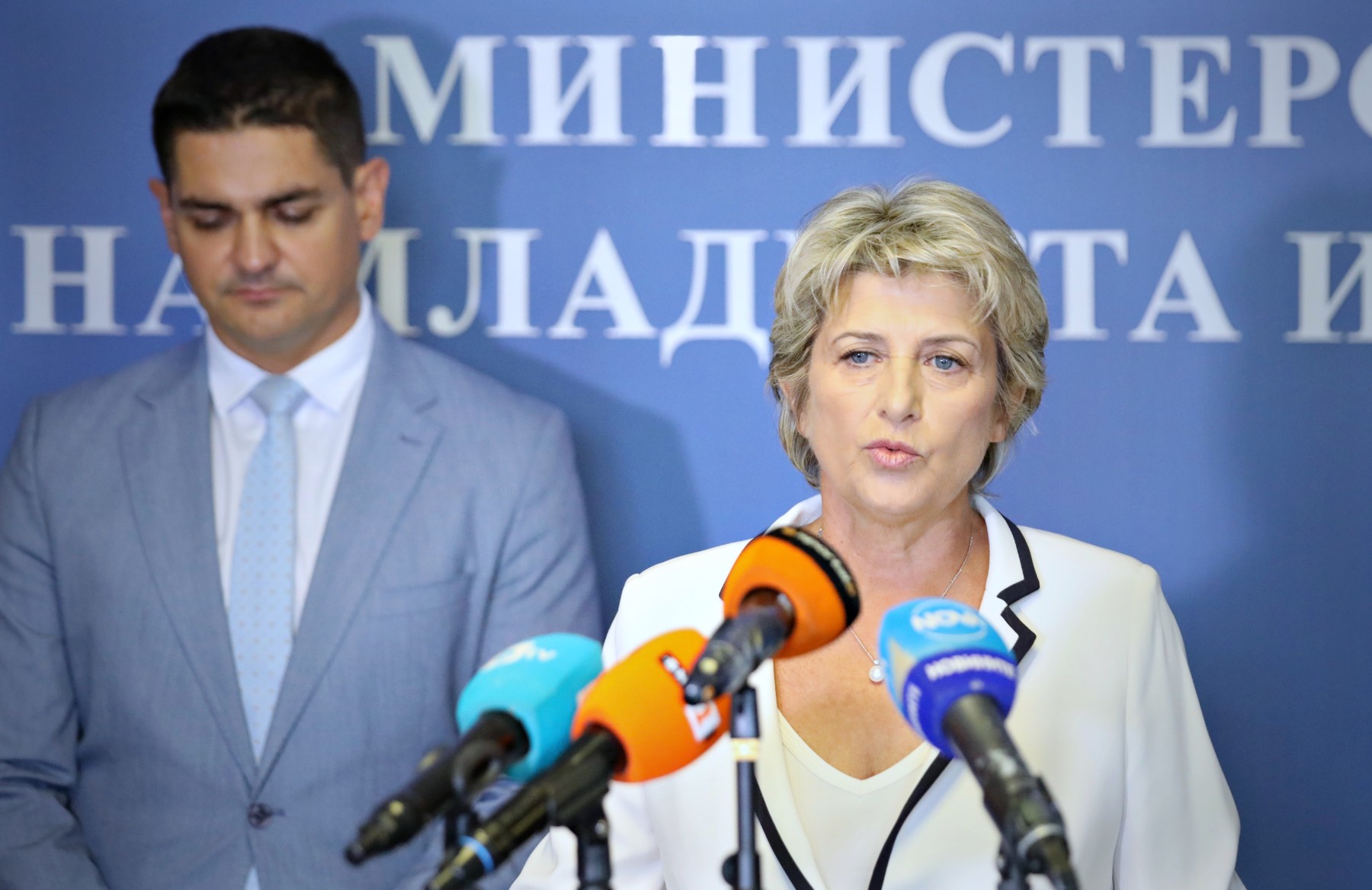 Весела Лечева: Не чувствам угризения, че съм накърнила имиджа на БСП