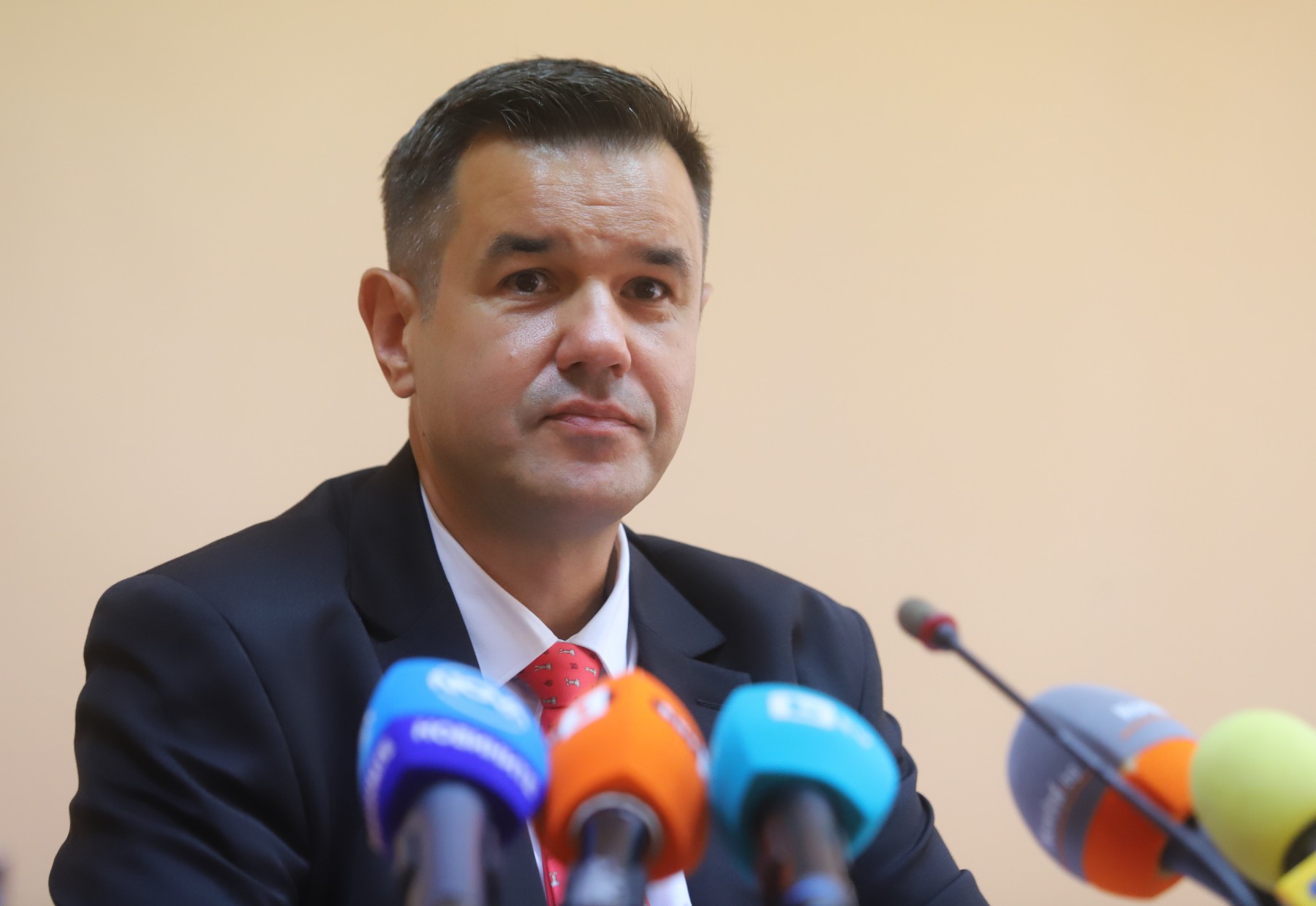 Minister of Economy says he will help business not hinder it