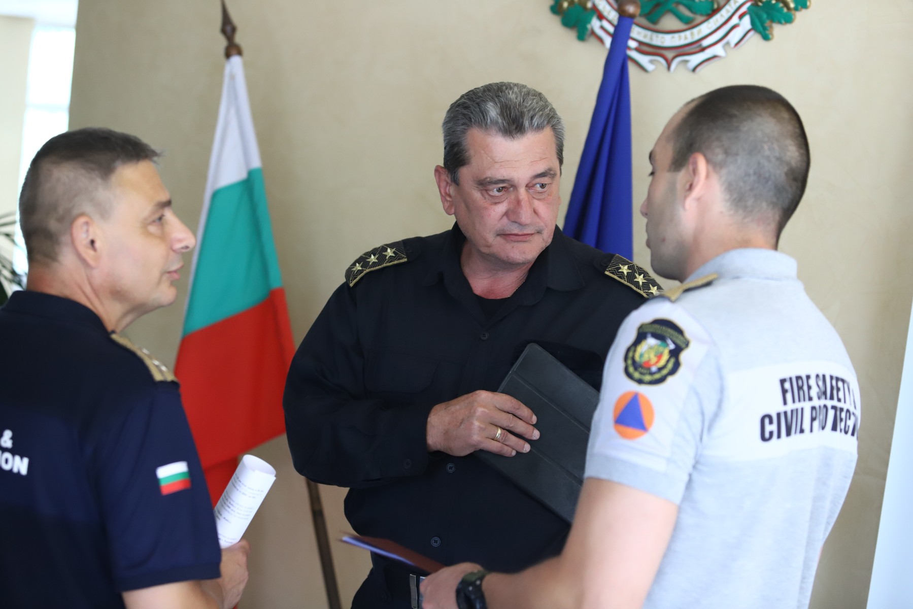 Николов: 74 пожара са възникнали днес, 45 са активни и сега
