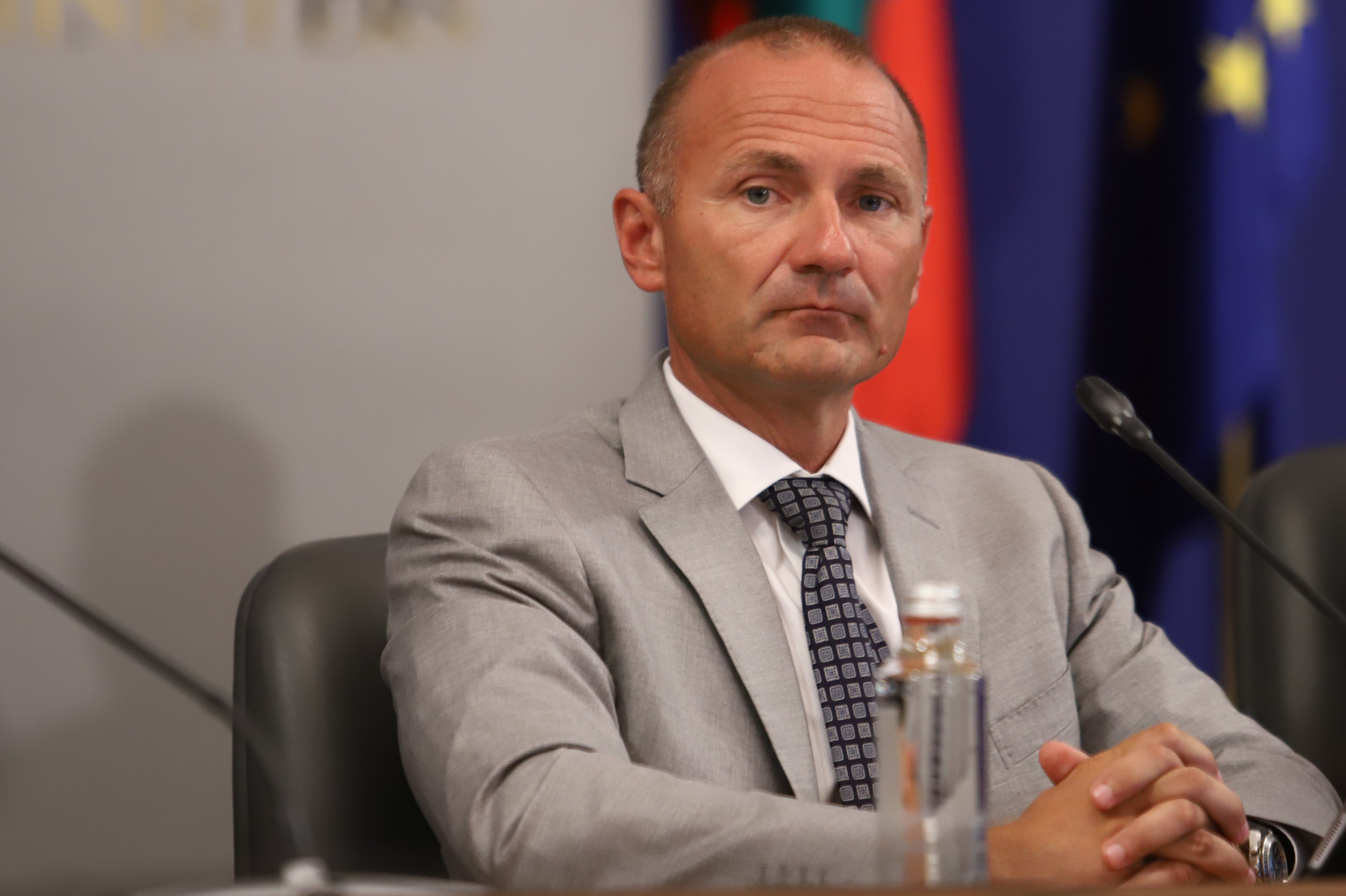 Energy Minister: Bulgaria may negotiate with Gazprom only under the existing contract