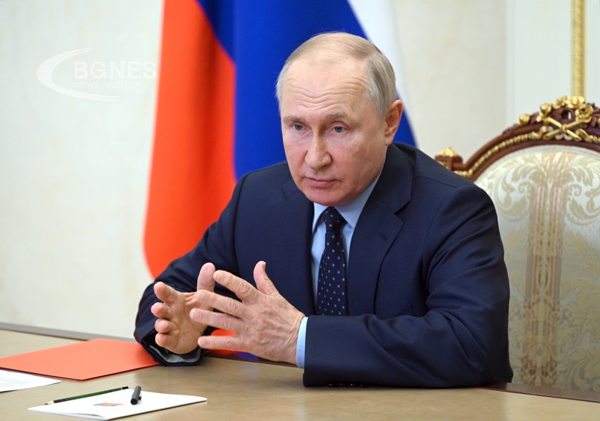 Путин свика извънредно заседание за затягане на валутния контрол в Русия