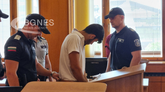 Започва делото за смъртта на двамата полицаи, прегазени от автобус с мигранти