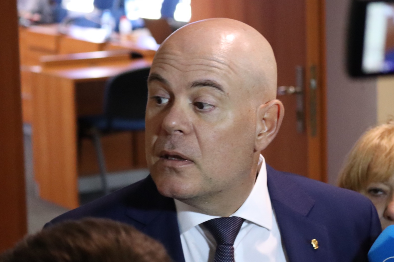 Гешев за казуса с Нинова: Българската прокуратура ще спази закона, а за политиците – не зная
